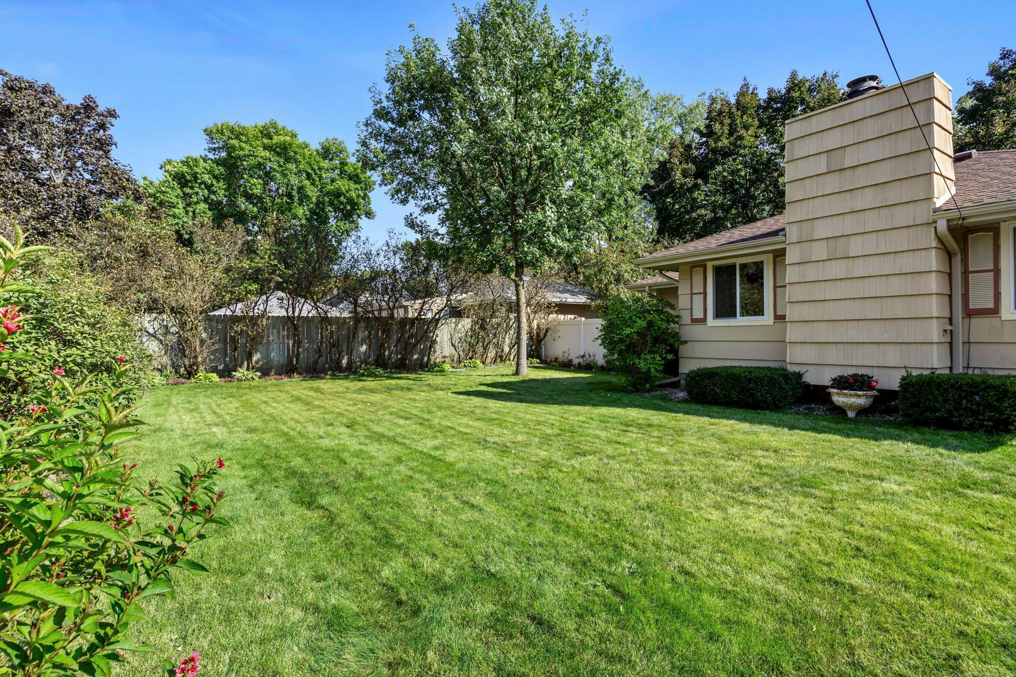 1031 Ryan Avenue W