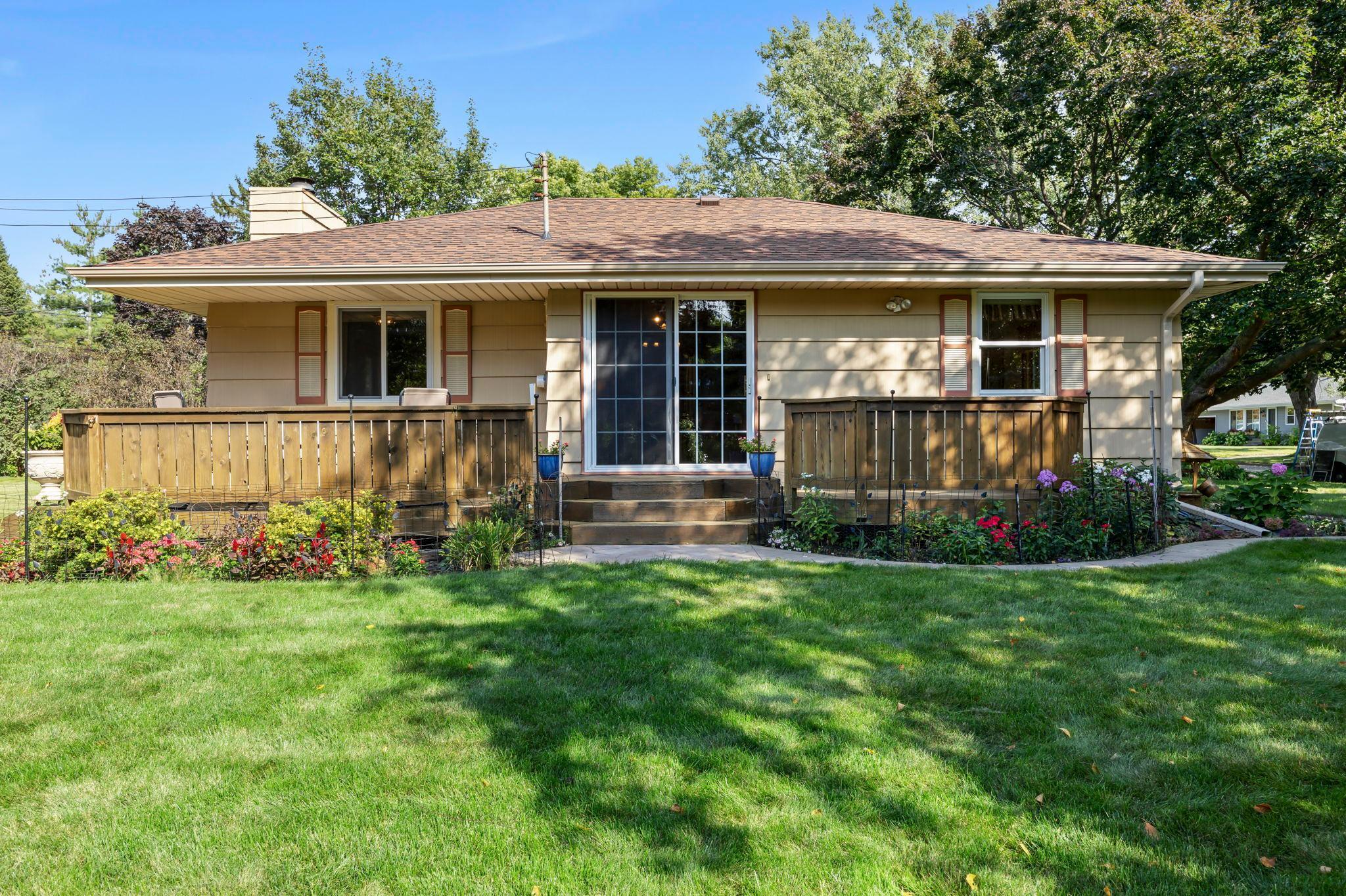 1031 Ryan Avenue W