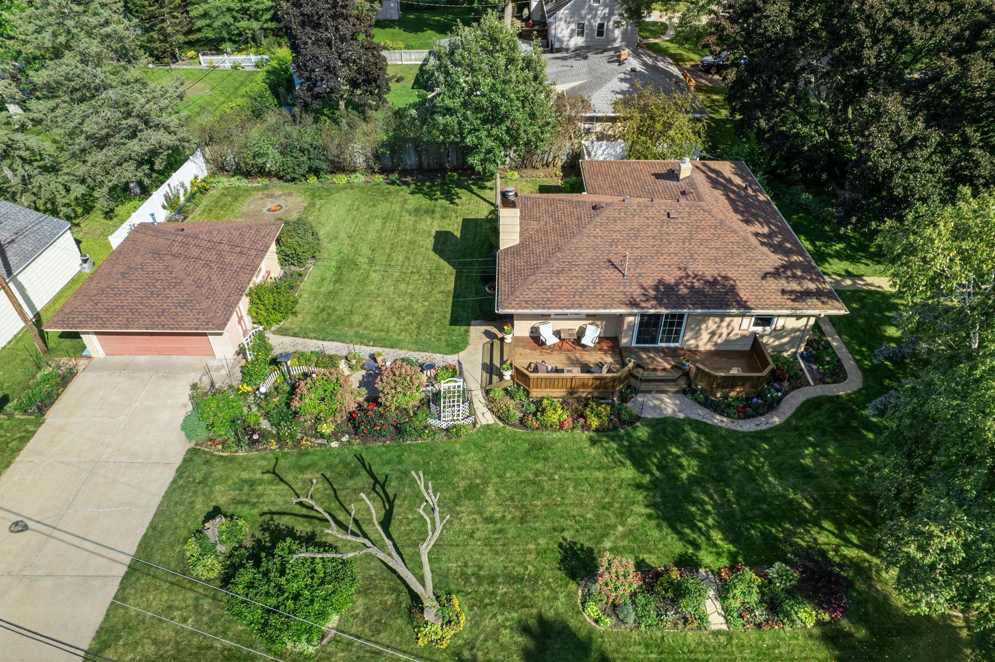1031 Ryan Avenue W