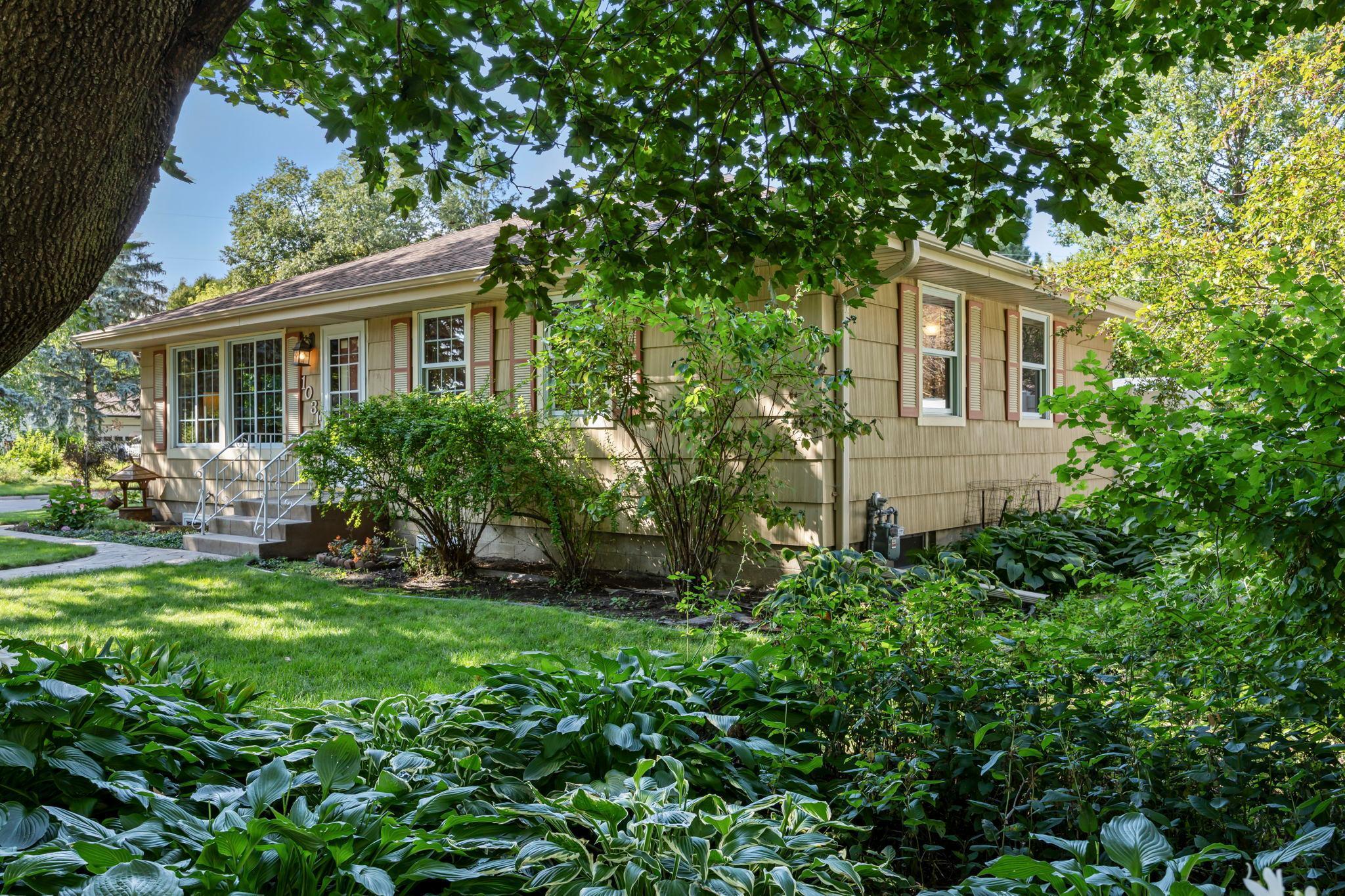 1031 Ryan Avenue W