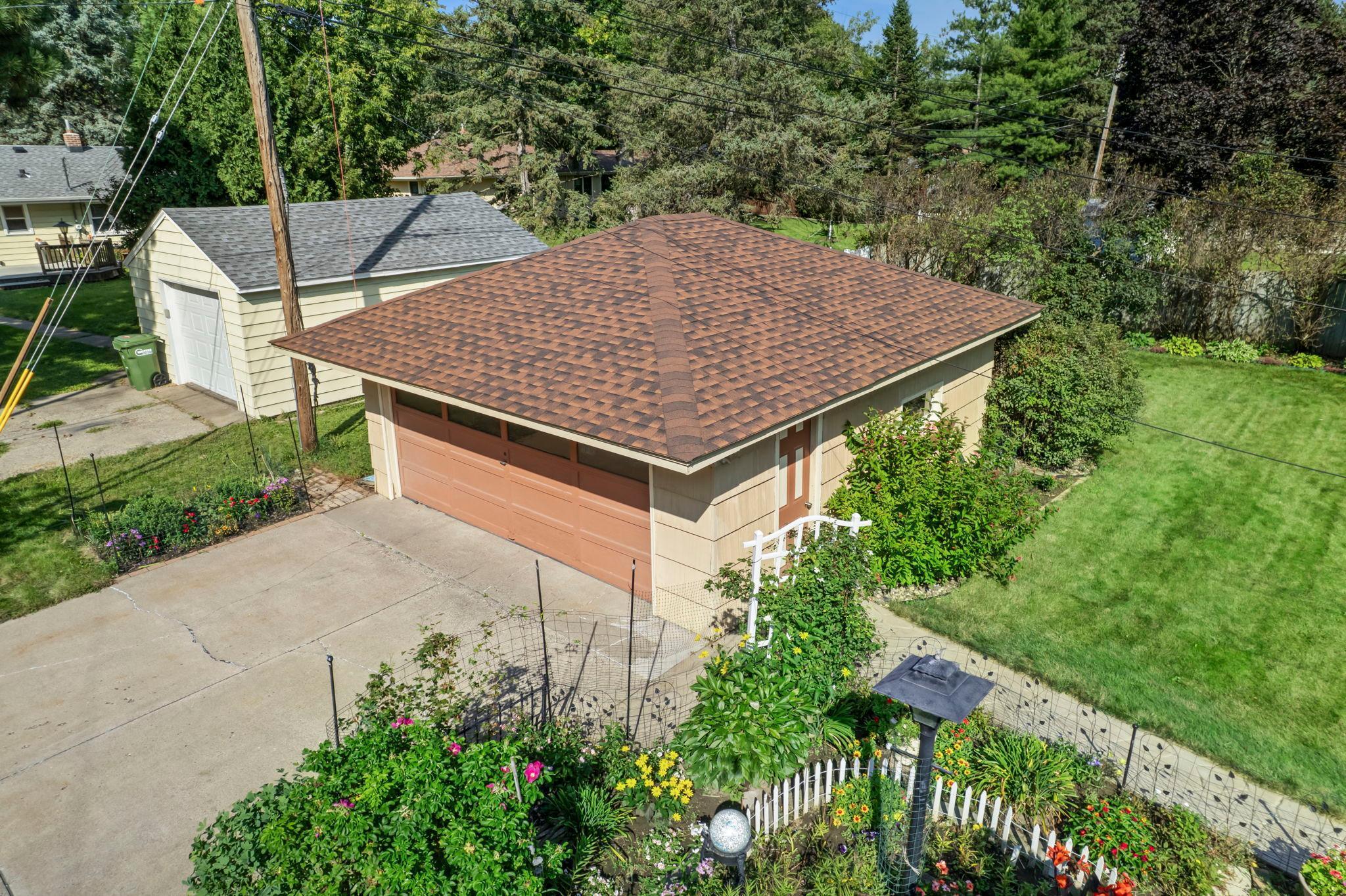 1031 Ryan Avenue W