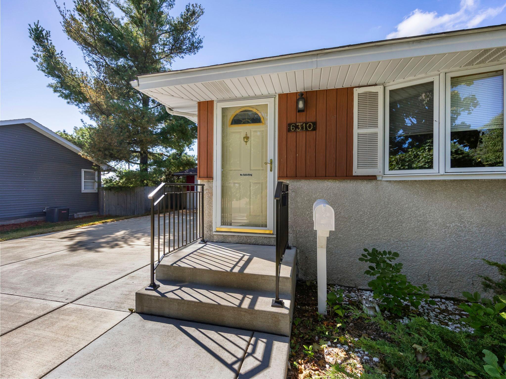 6310 Jackson Street NE
