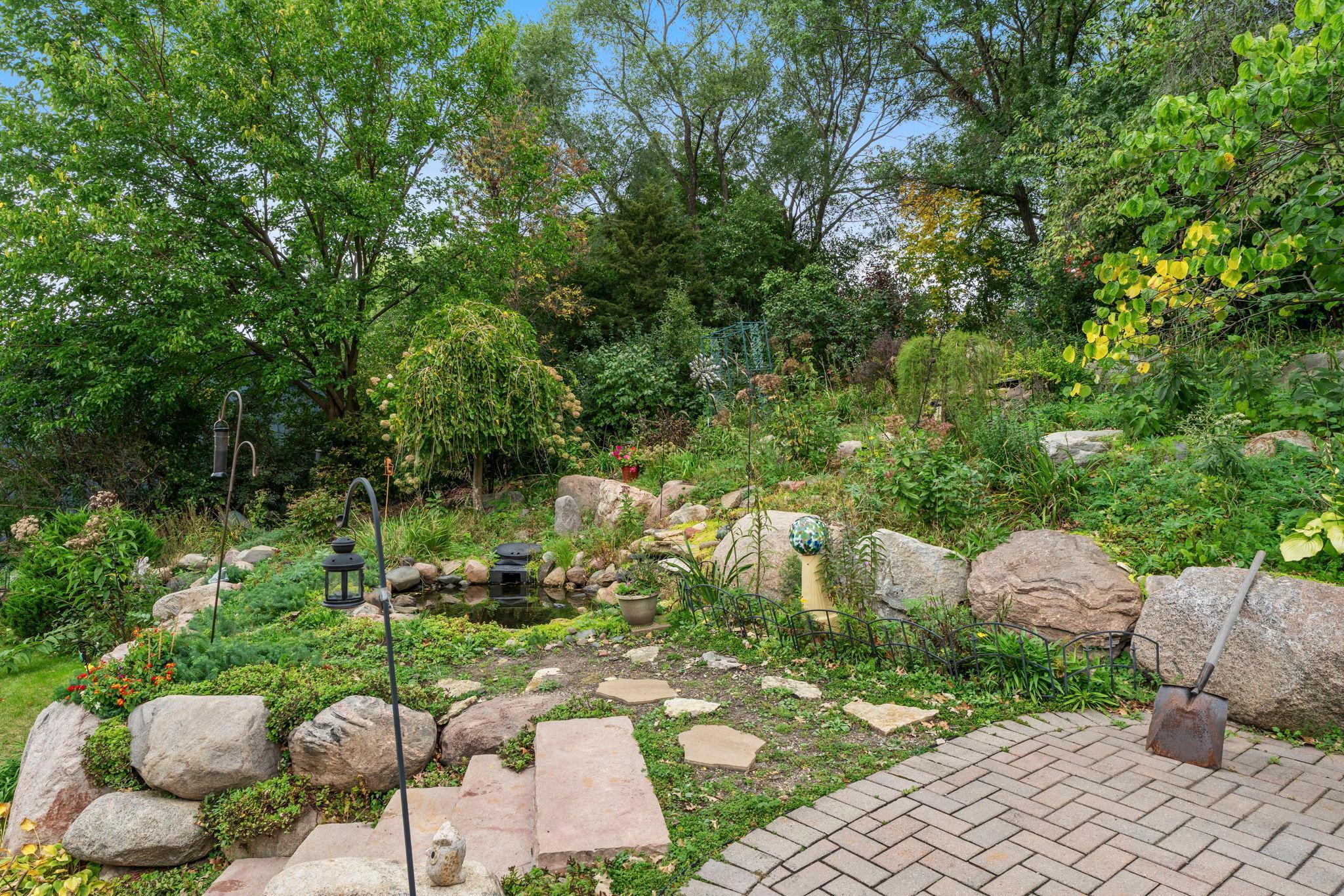 2360 Apache Court