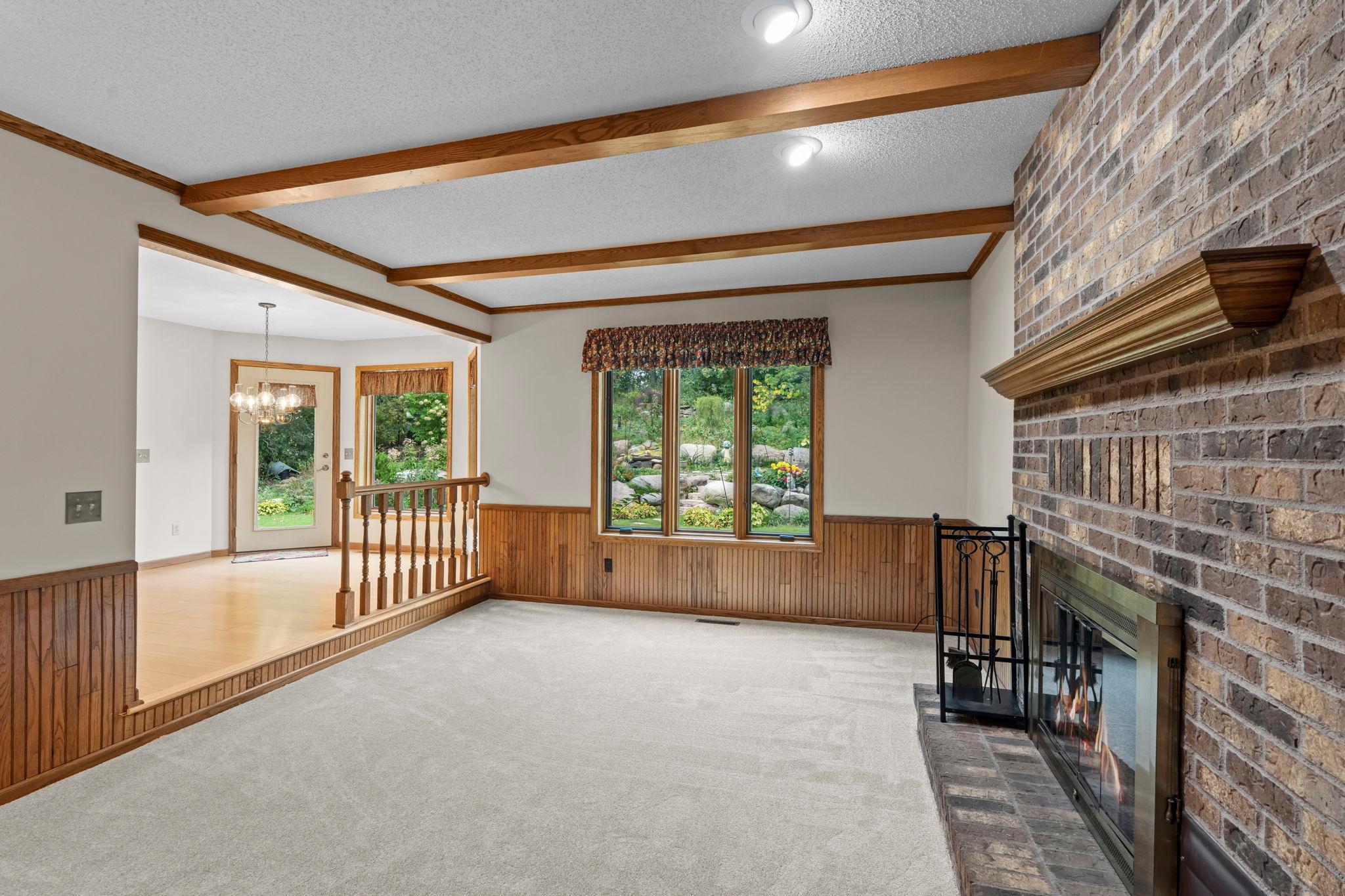 2360 Apache Court