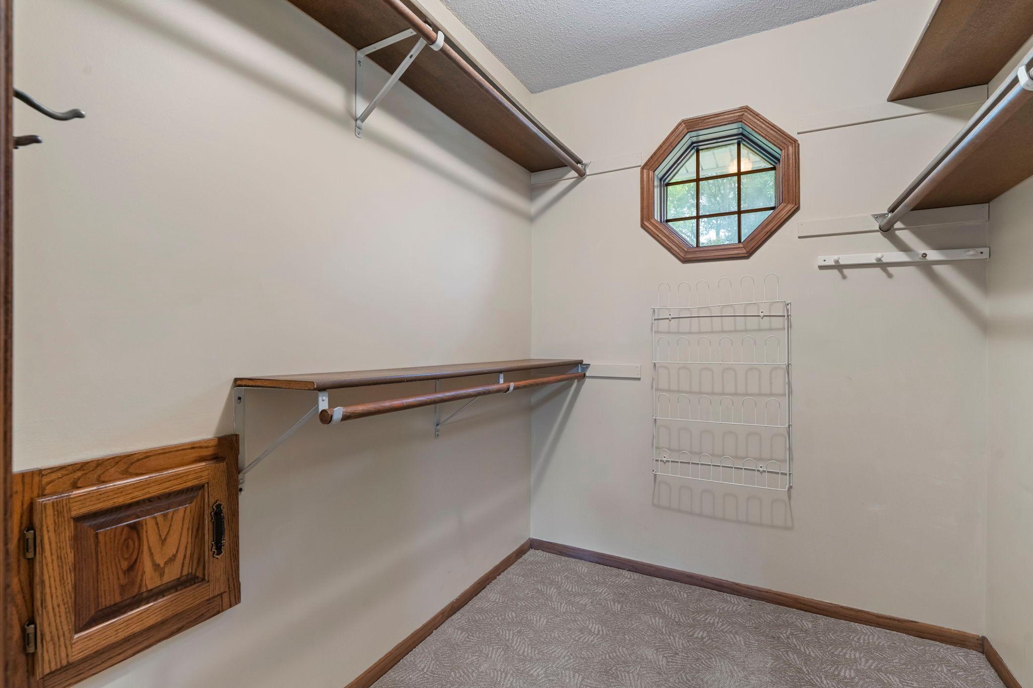 2360 Apache Court