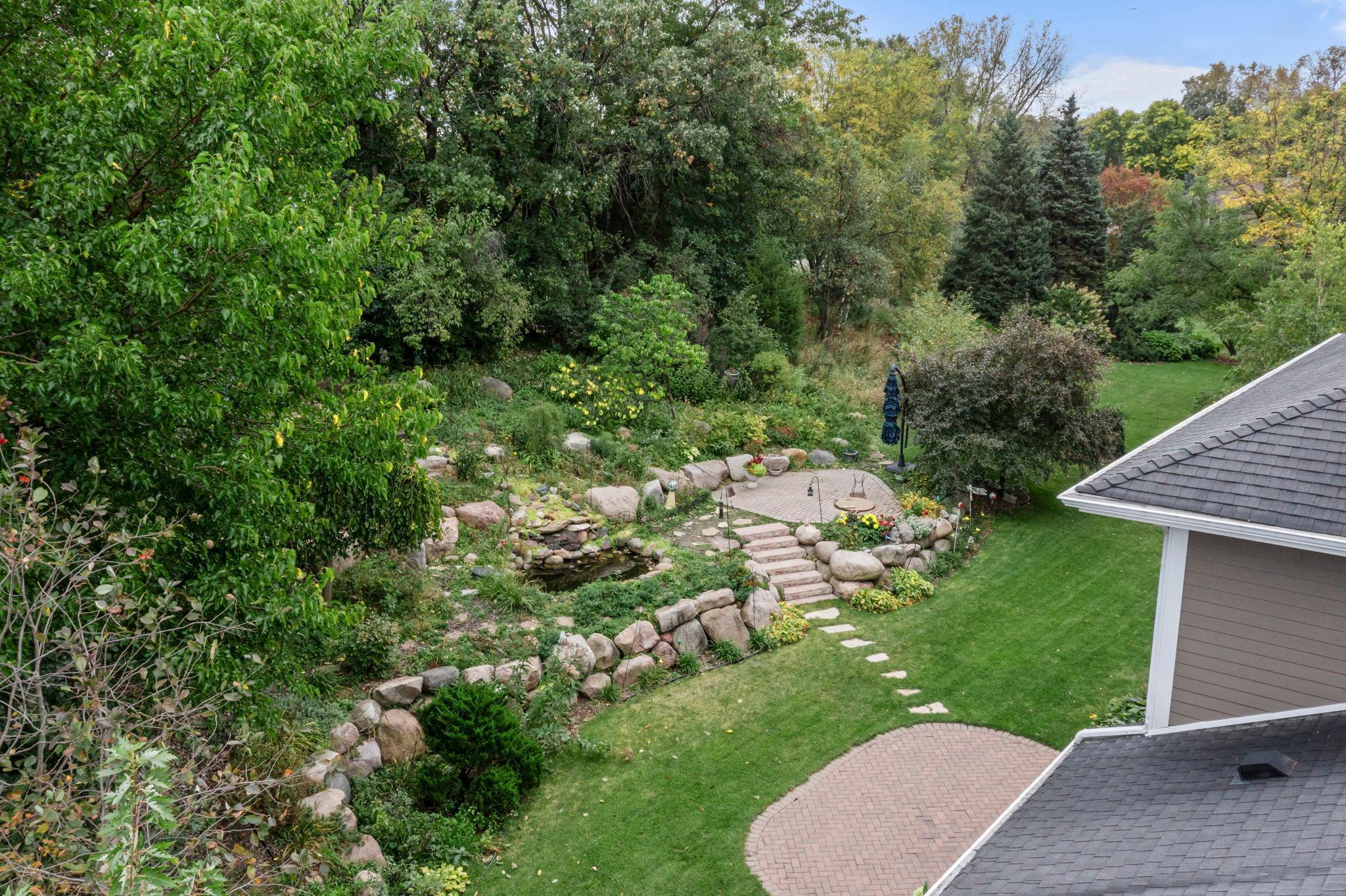 2360 Apache Court