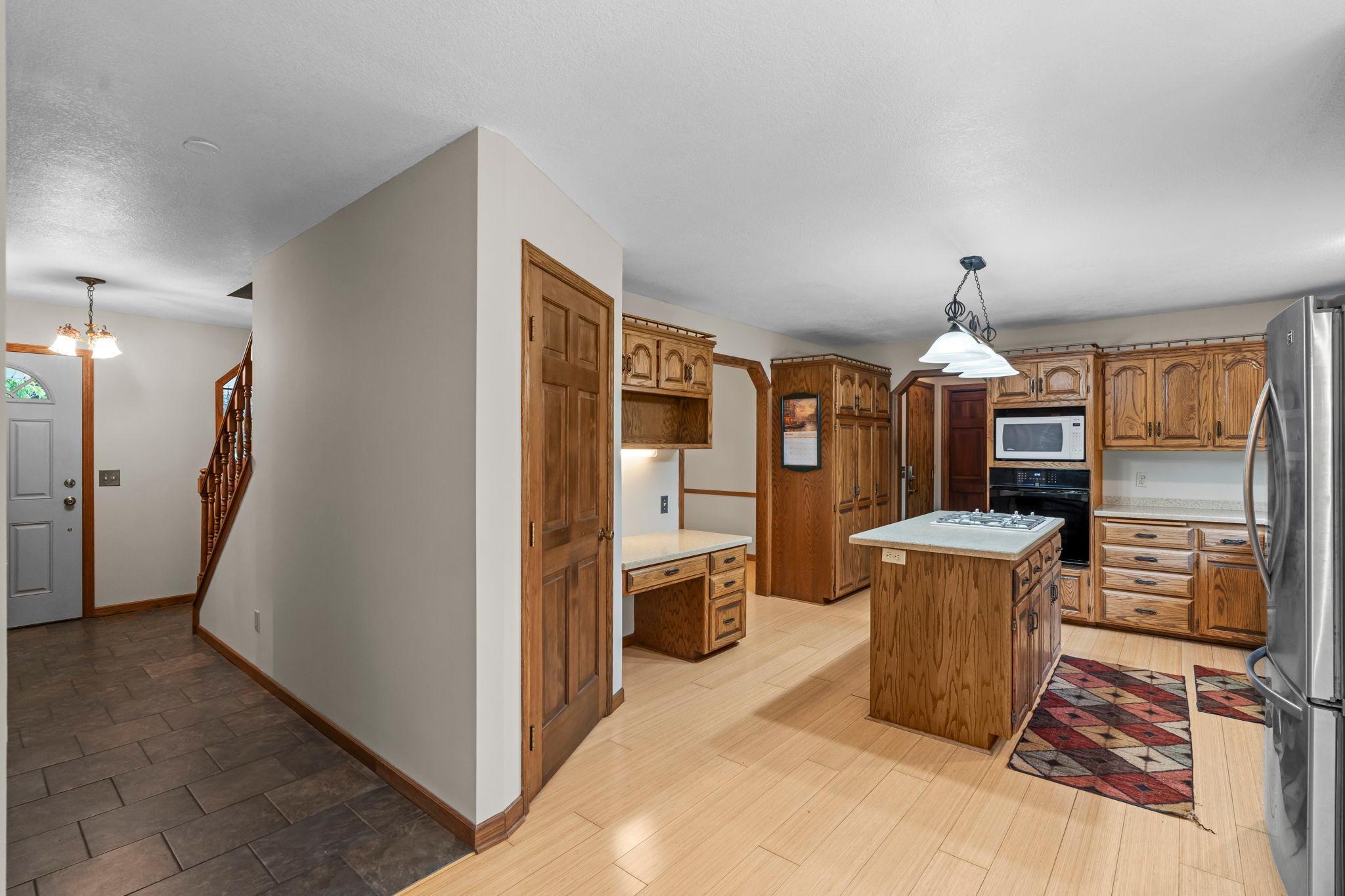 2360 Apache Court