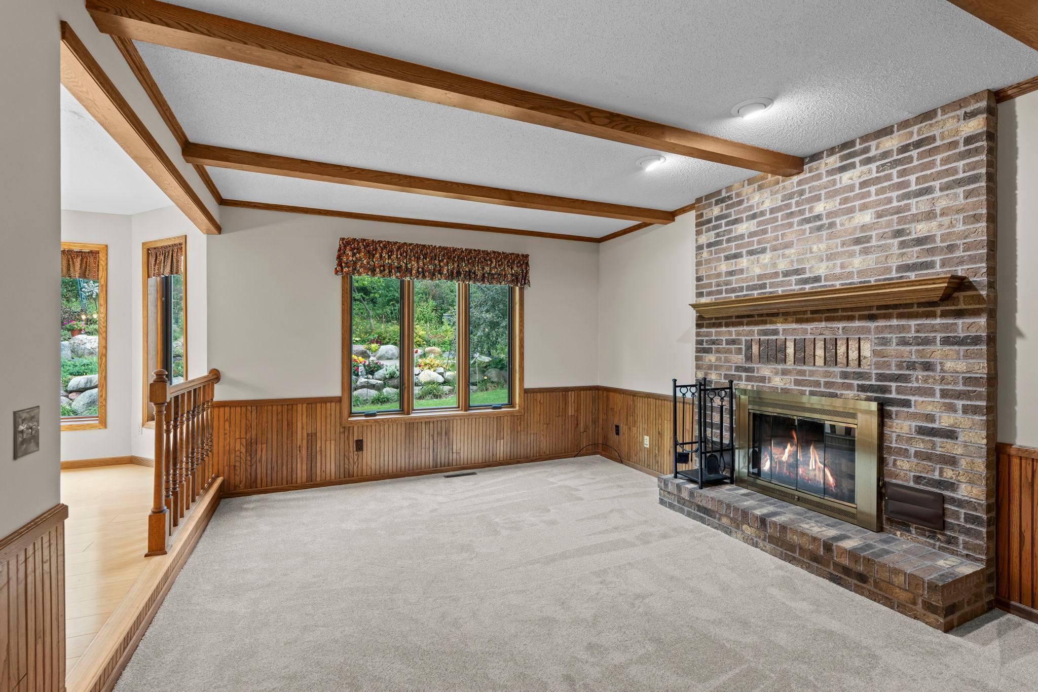 2360 Apache Court