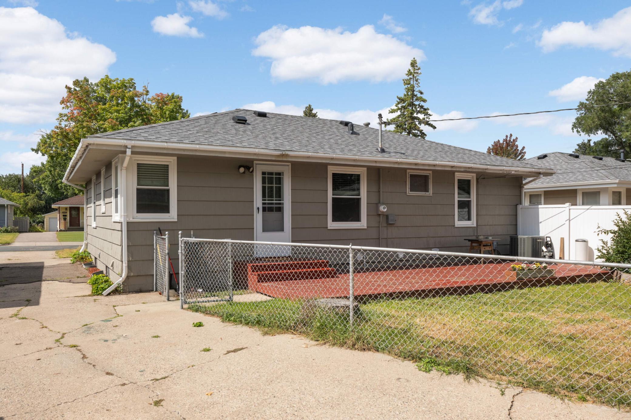 1611 Oregon Avenue S