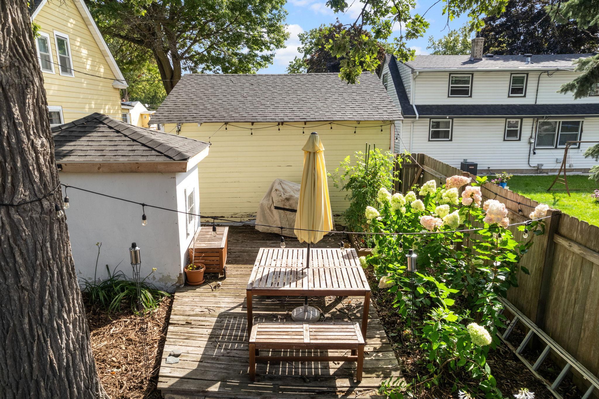 1751 Clarence Street