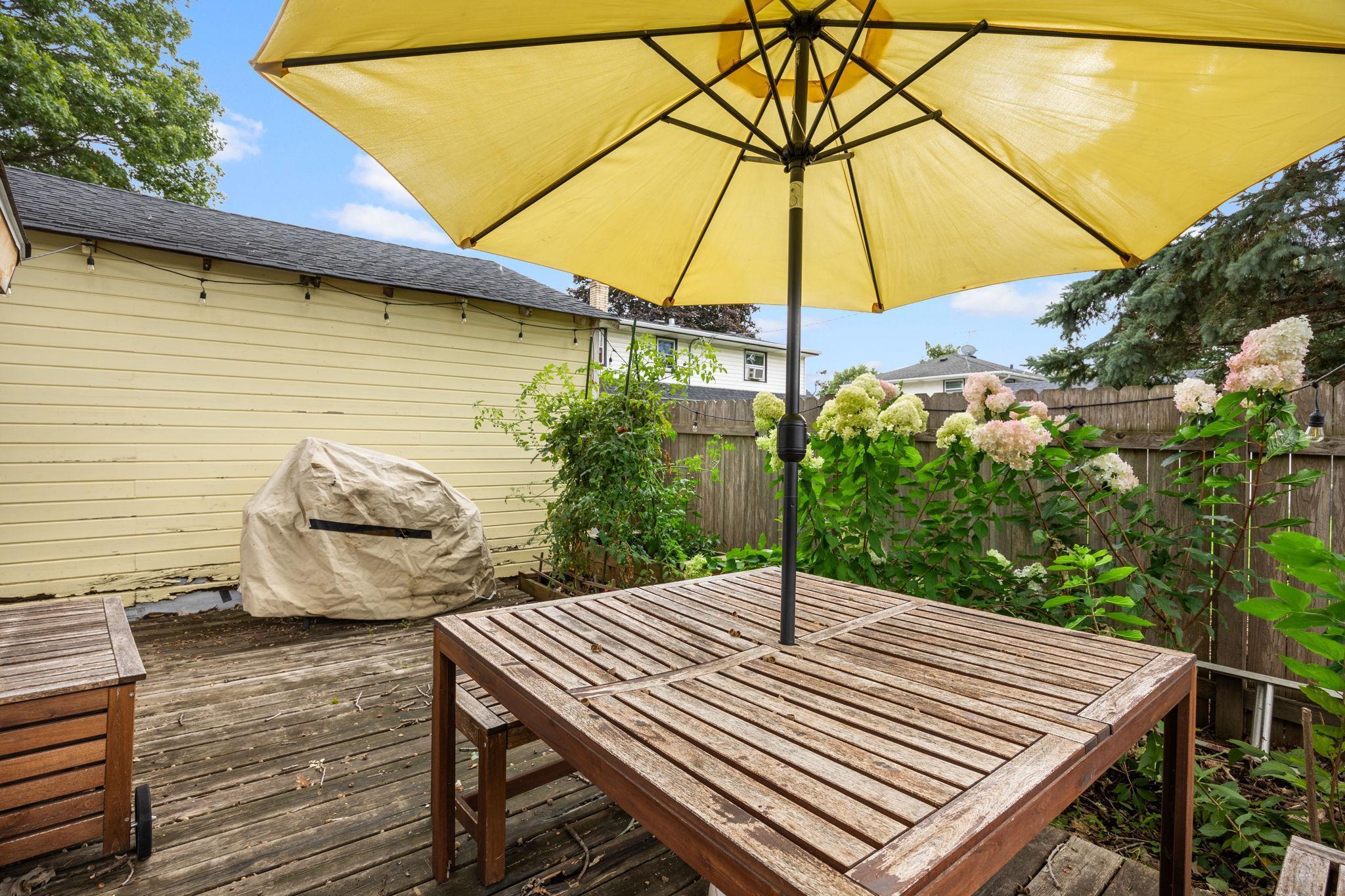 1751 Clarence Street