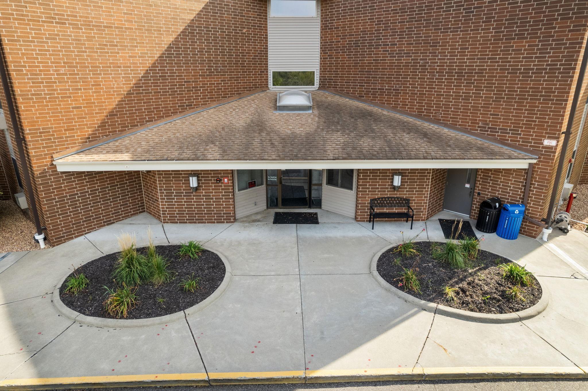 1700 Four Oaks Road Unit: 118