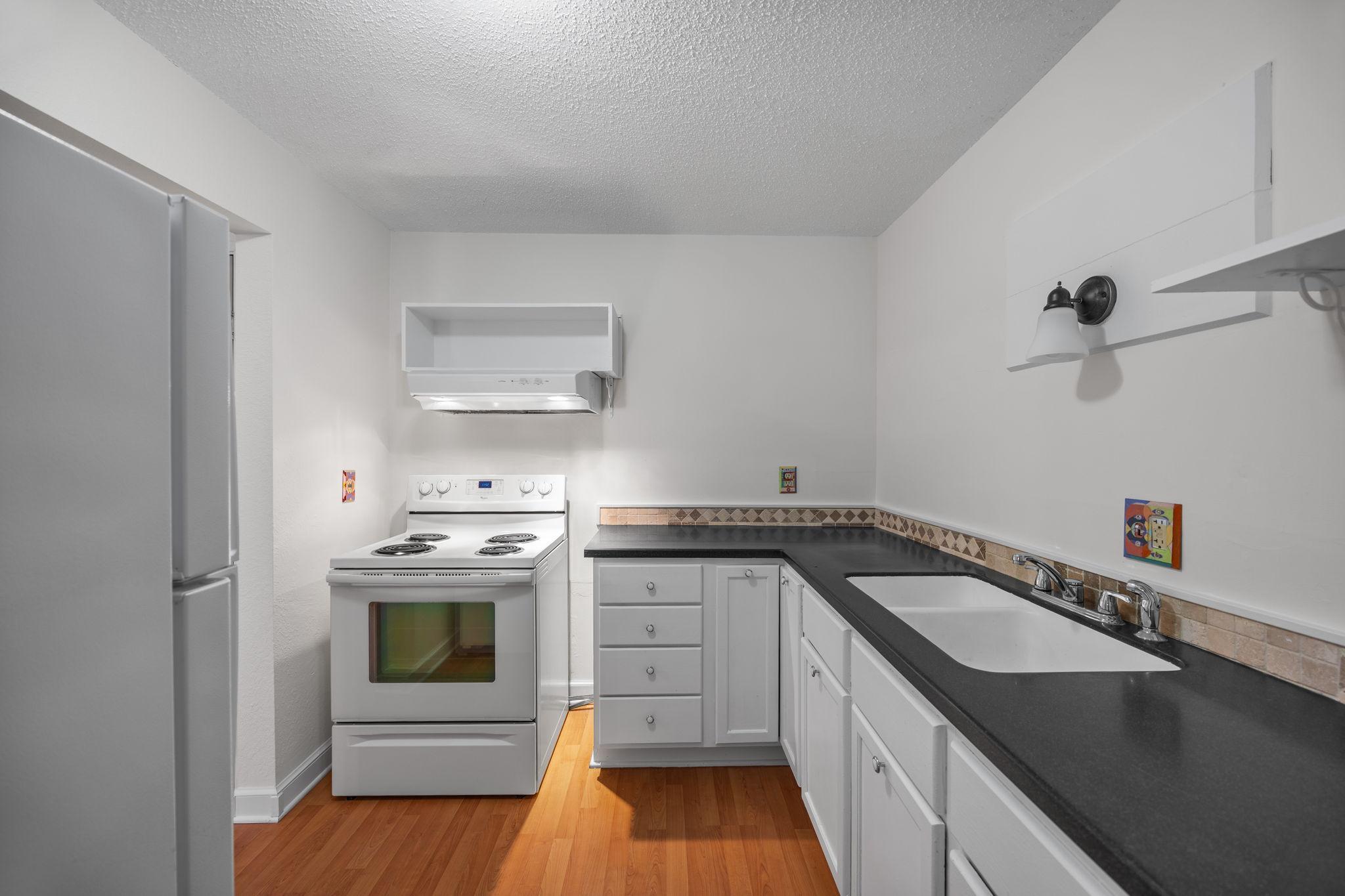 1700 Four Oaks Road Unit: 118