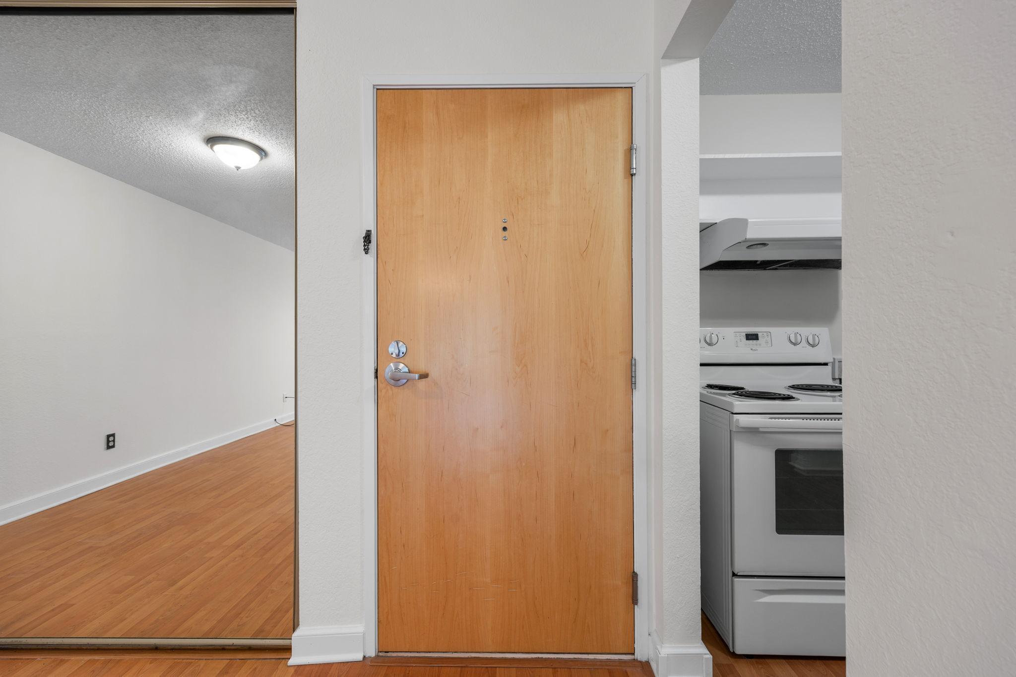 1700 Four Oaks Road Unit: 118