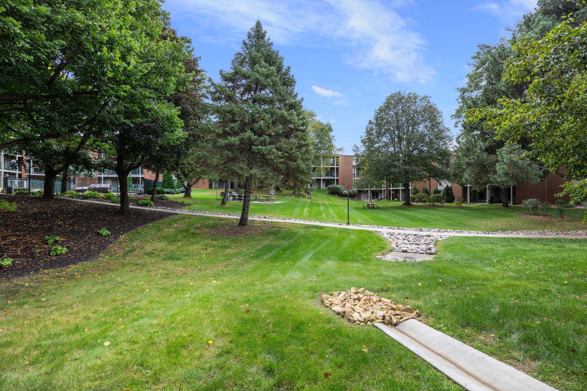 1700 Four Oaks Road Unit: 118