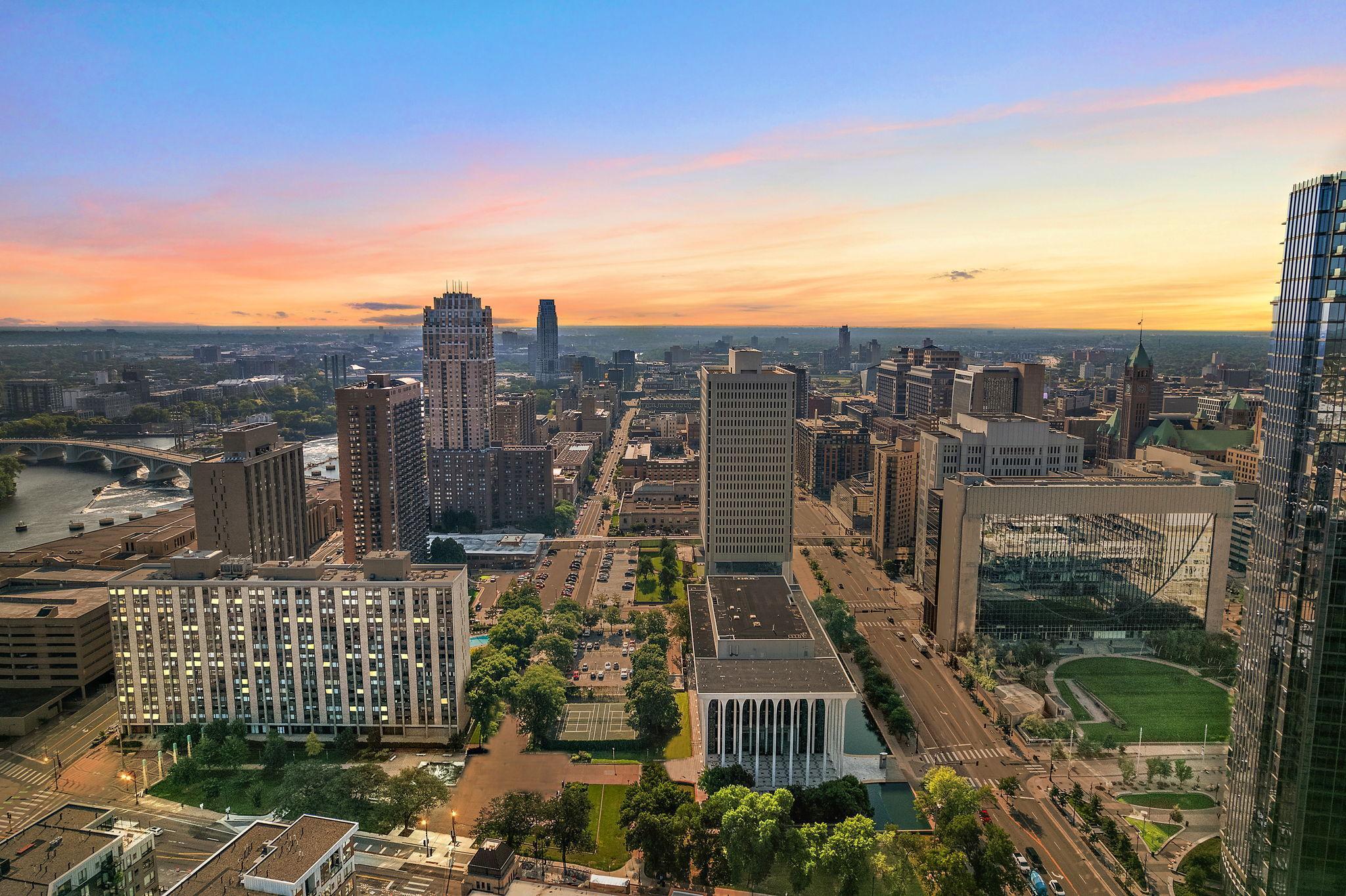 15 S 1st Street Unit: A1502