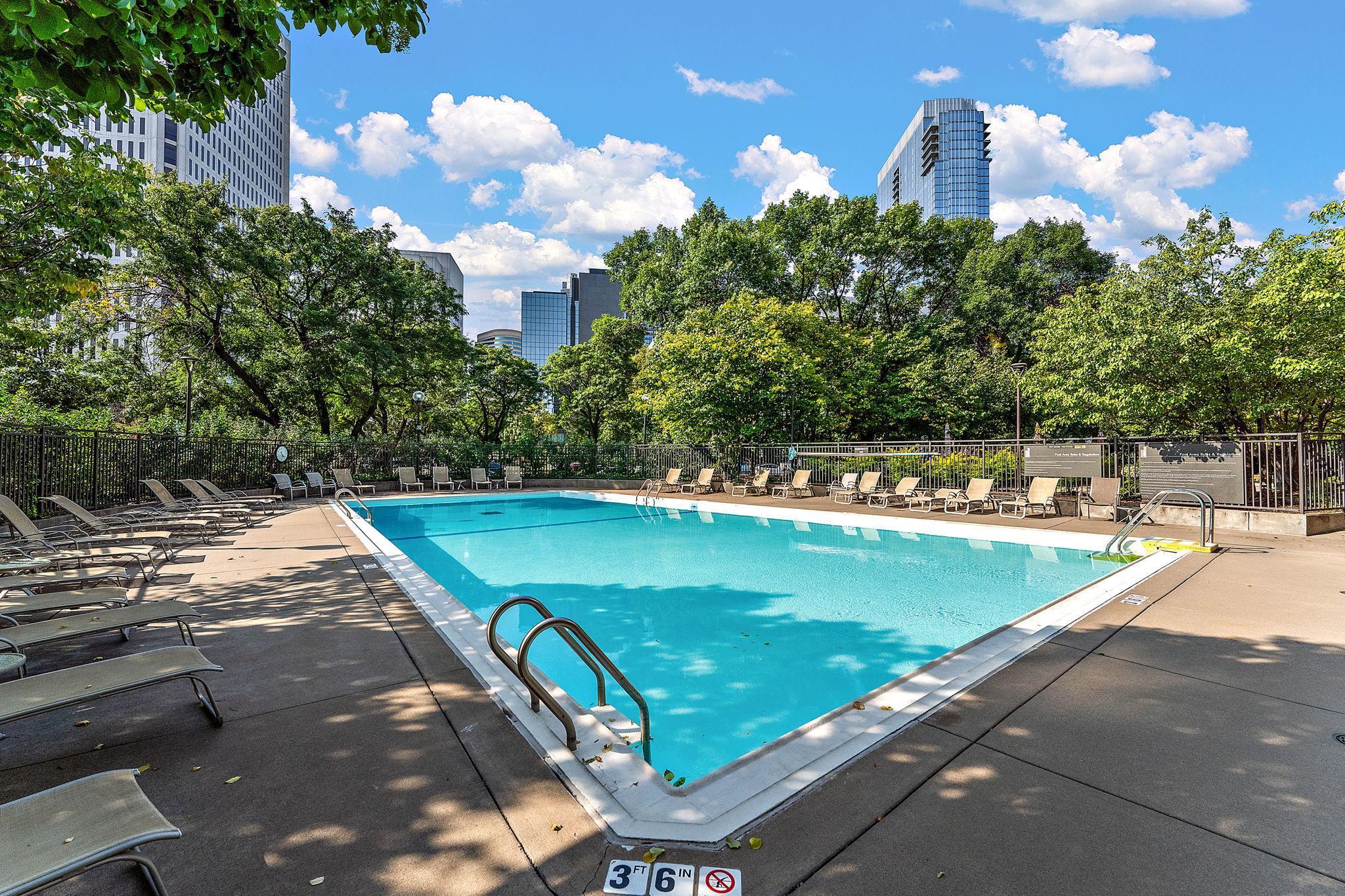 15 S 1st Street Unit: A1502