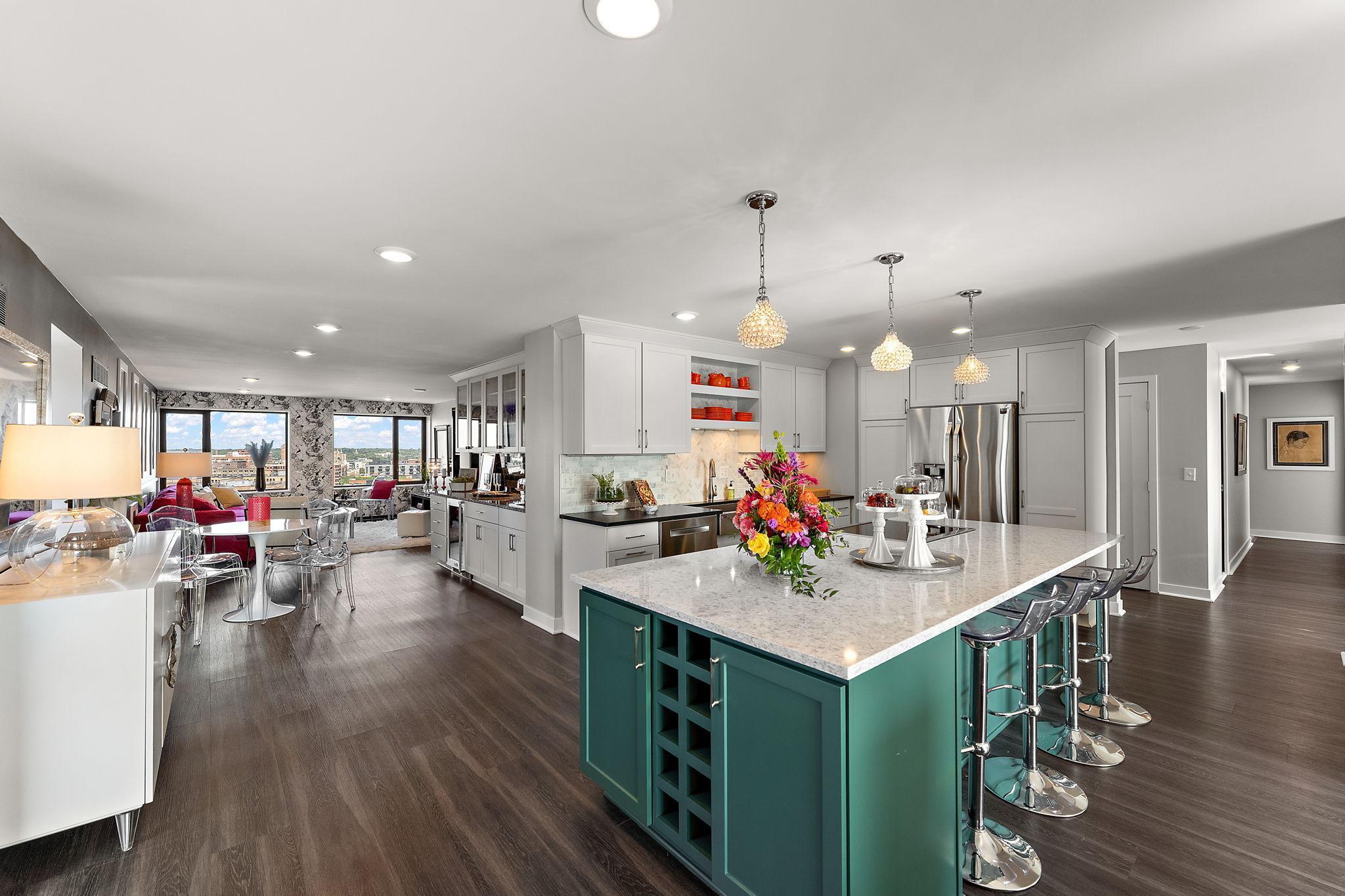 15 S 1st Street Unit: A1502