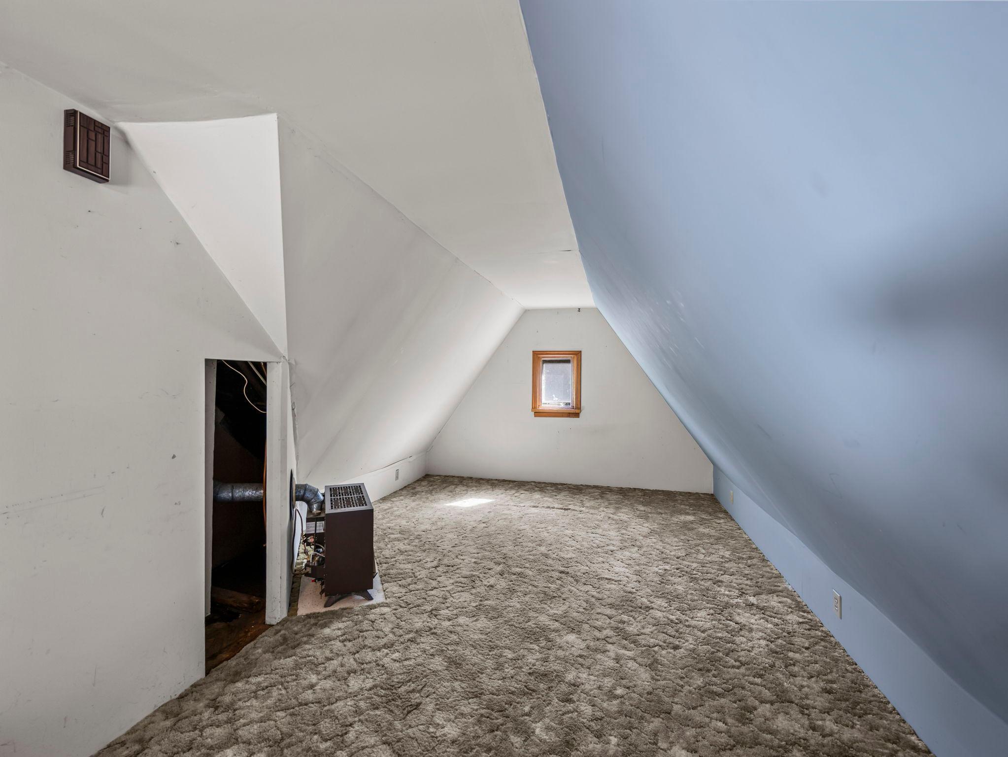 721 California Avenue E