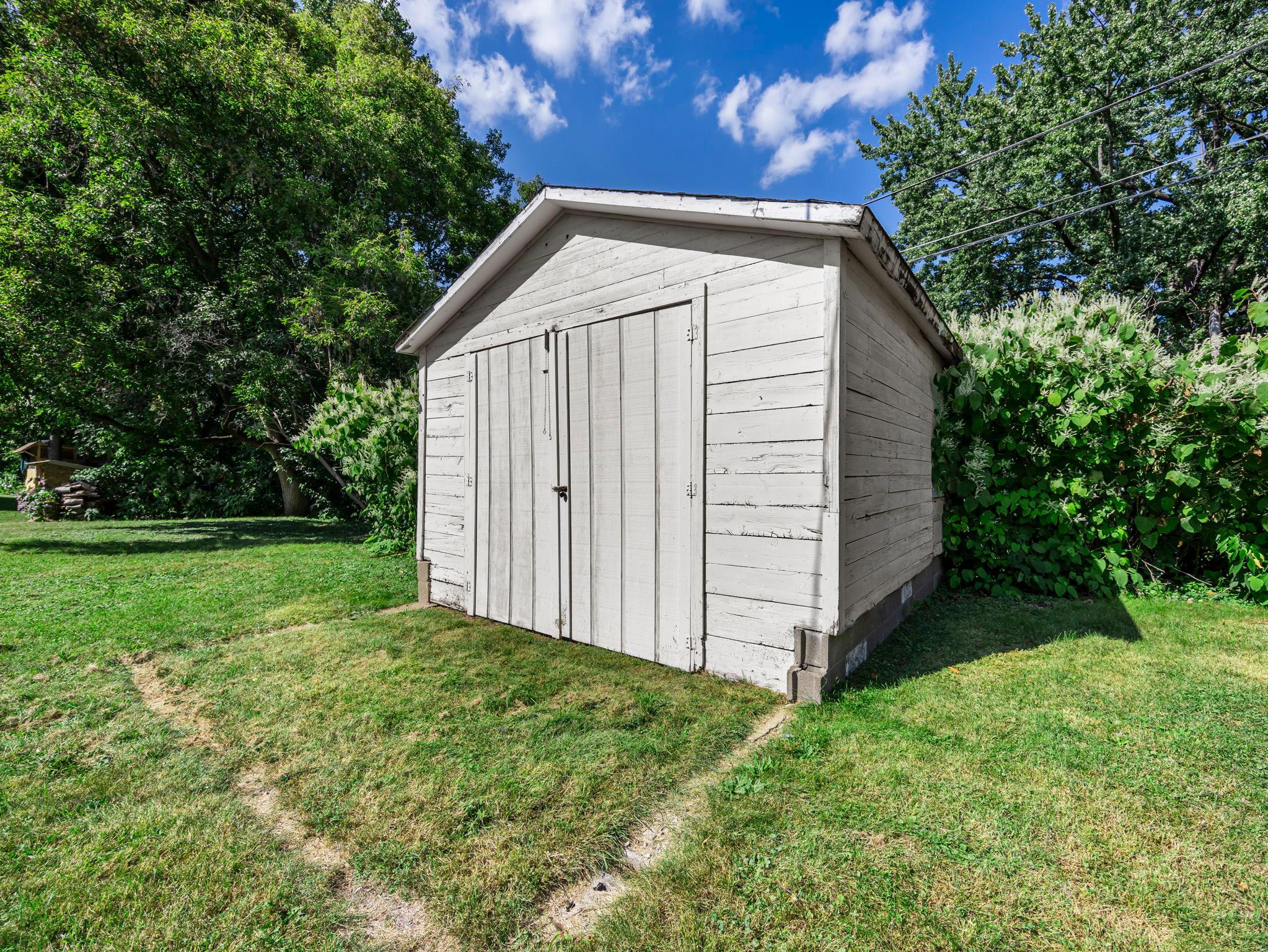 721 California Avenue E