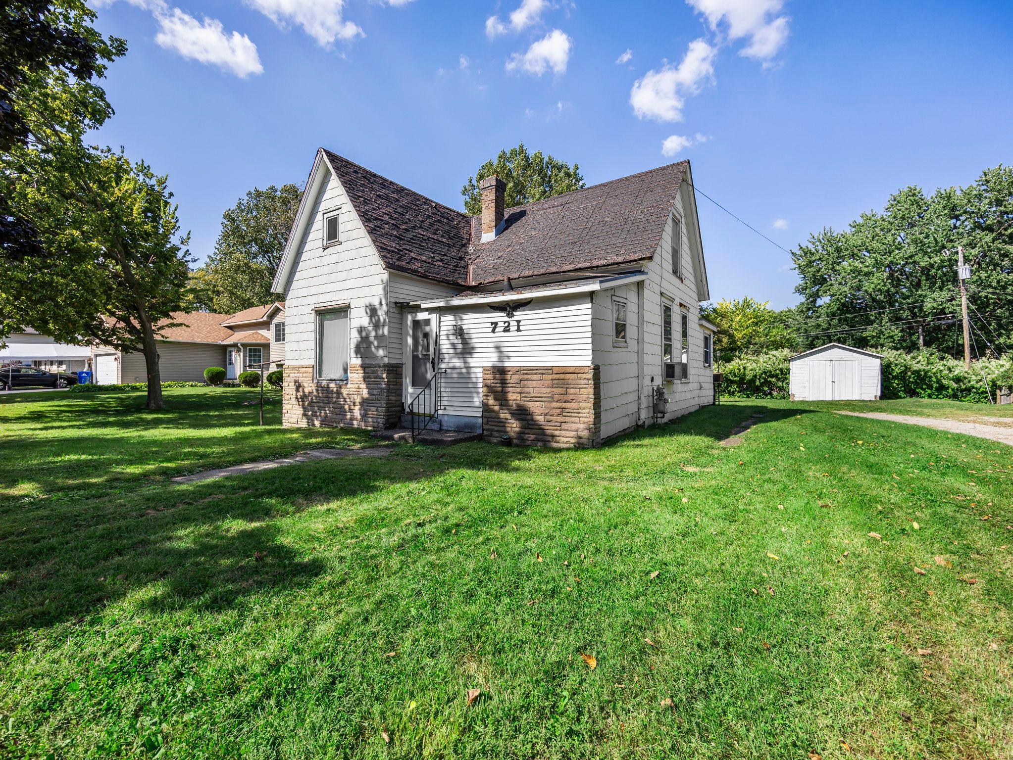 721 California Avenue E