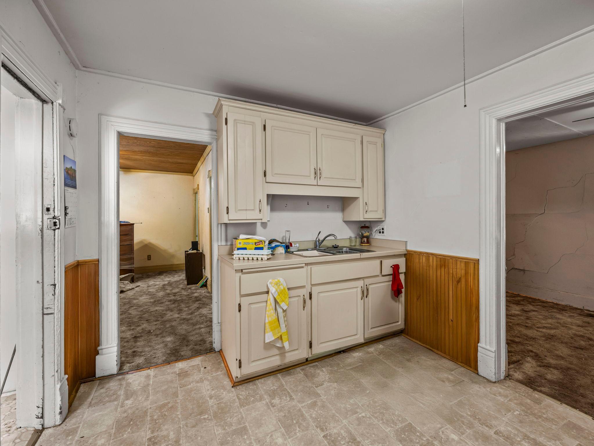 721 California Avenue E