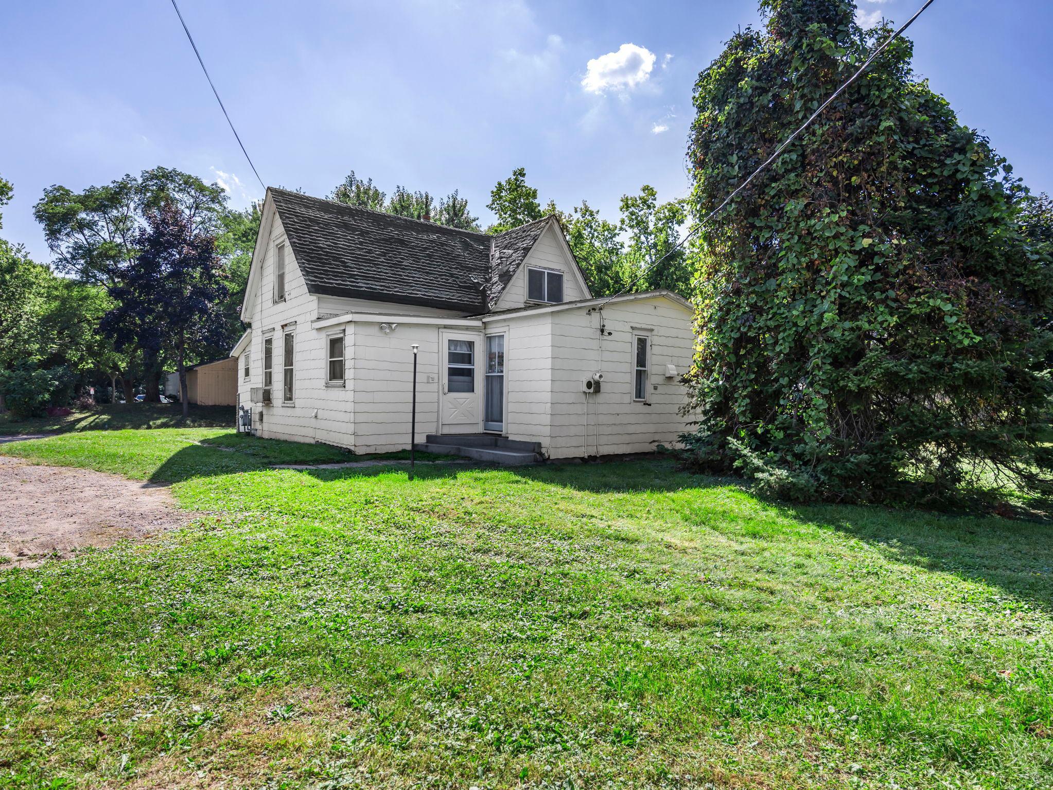 721 California Avenue E