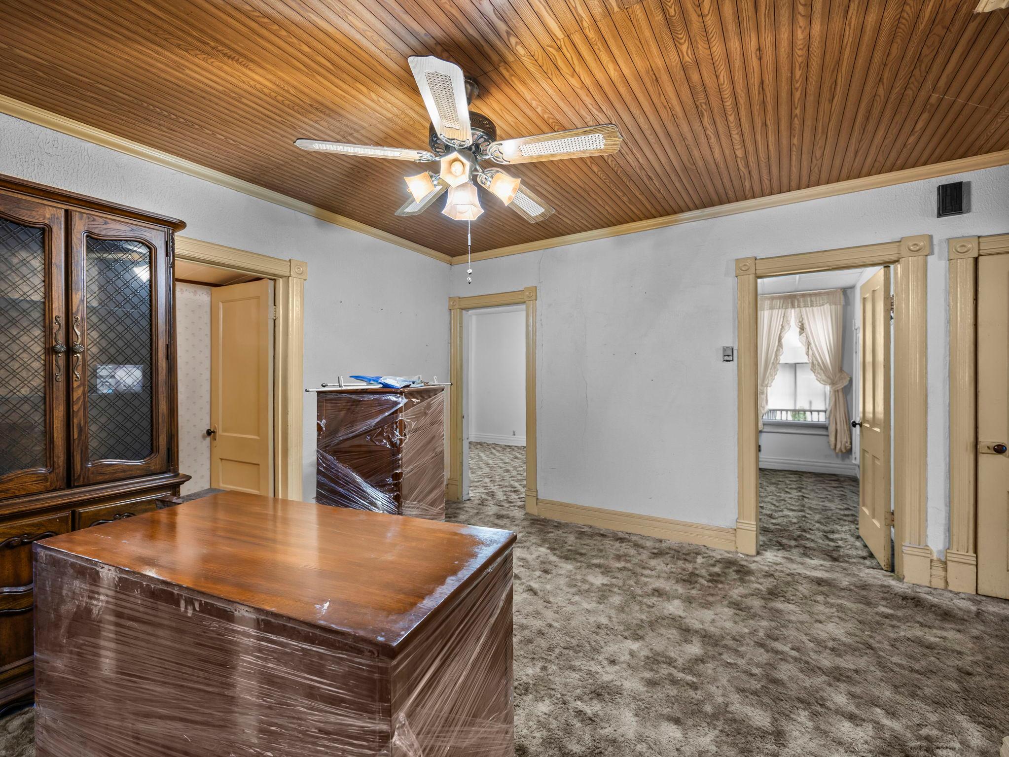 721 California Avenue E