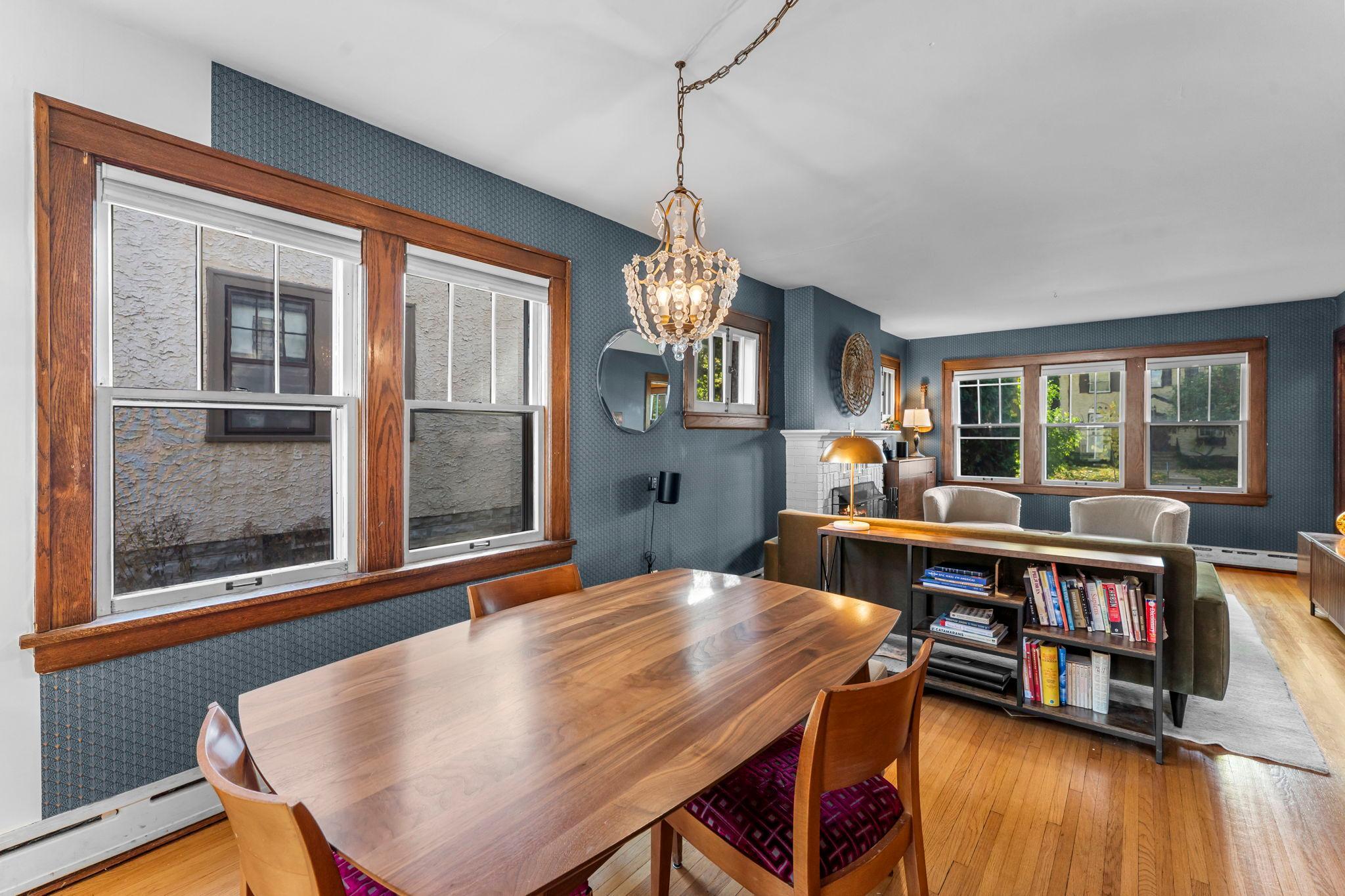 2015 Wellesley Avenue