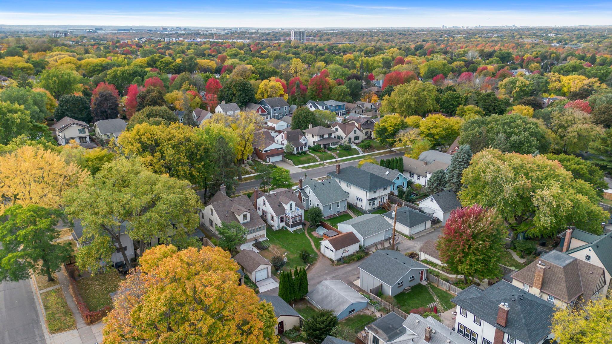 2015 Wellesley Avenue