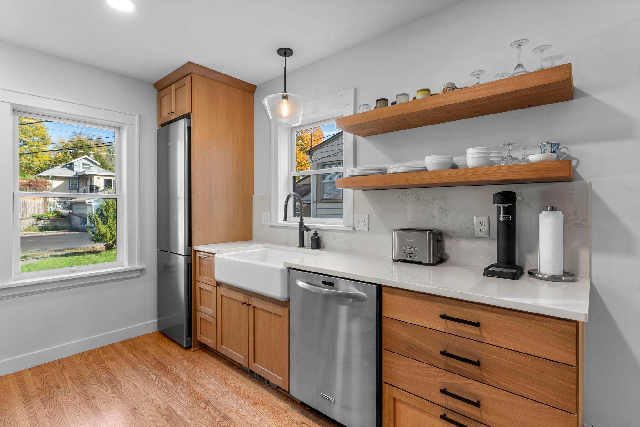 2015 Wellesley Avenue