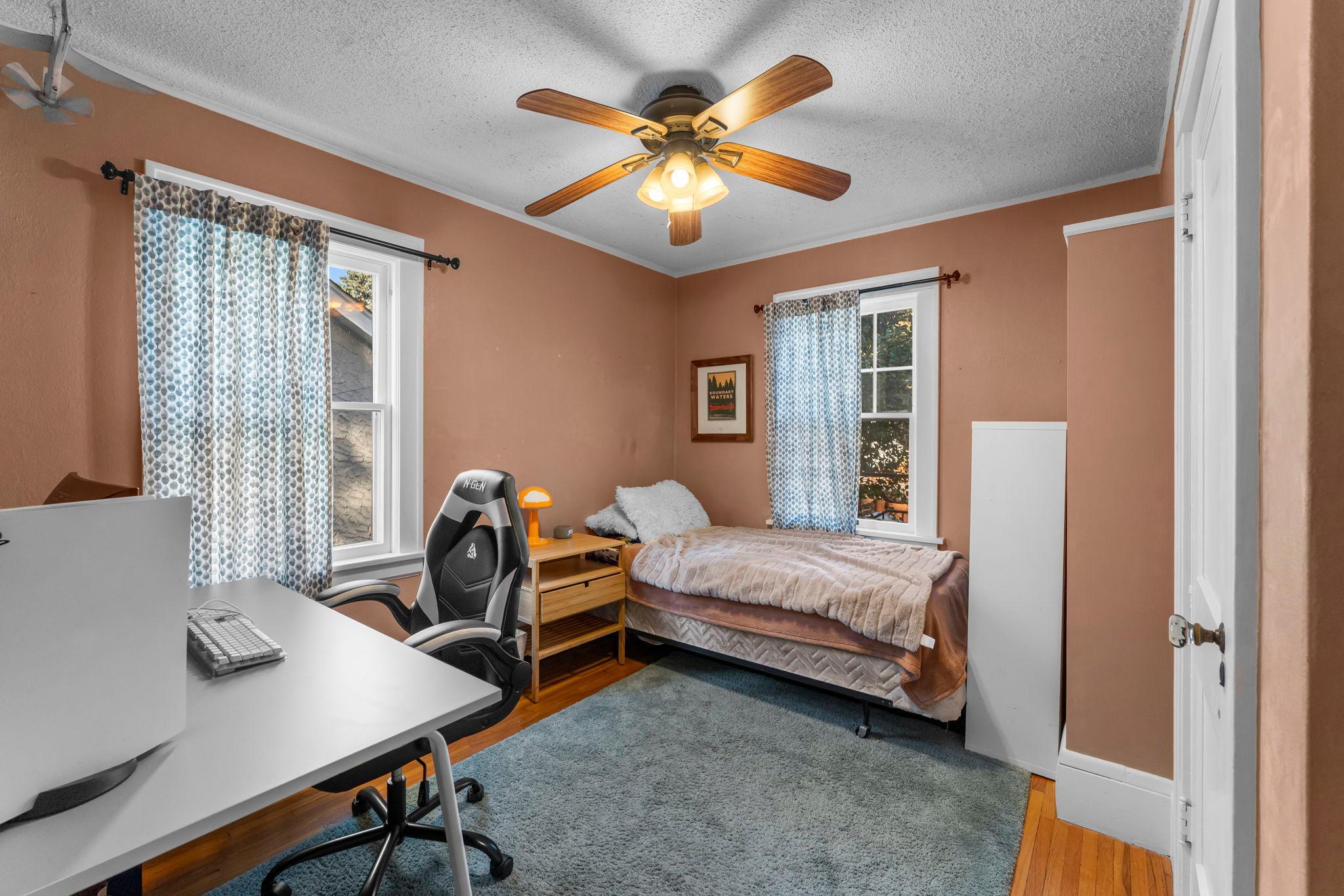 2015 Wellesley Avenue