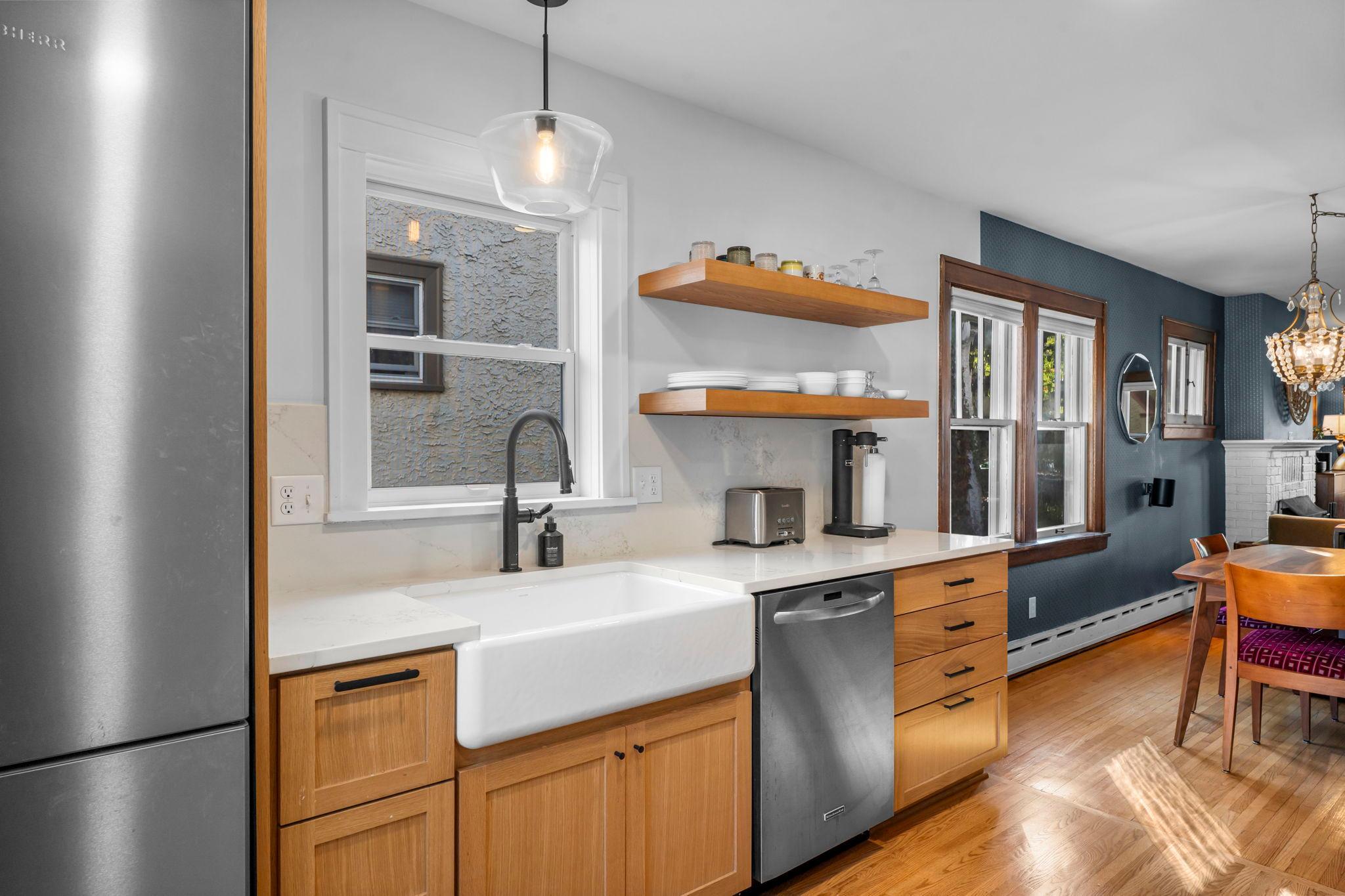 2015 Wellesley Avenue