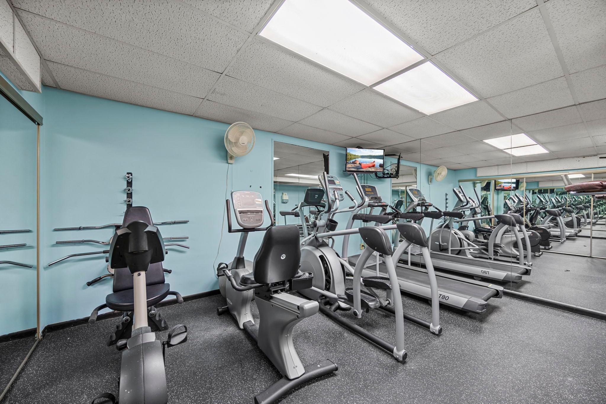 183 Little Canada Road E Unit: 204