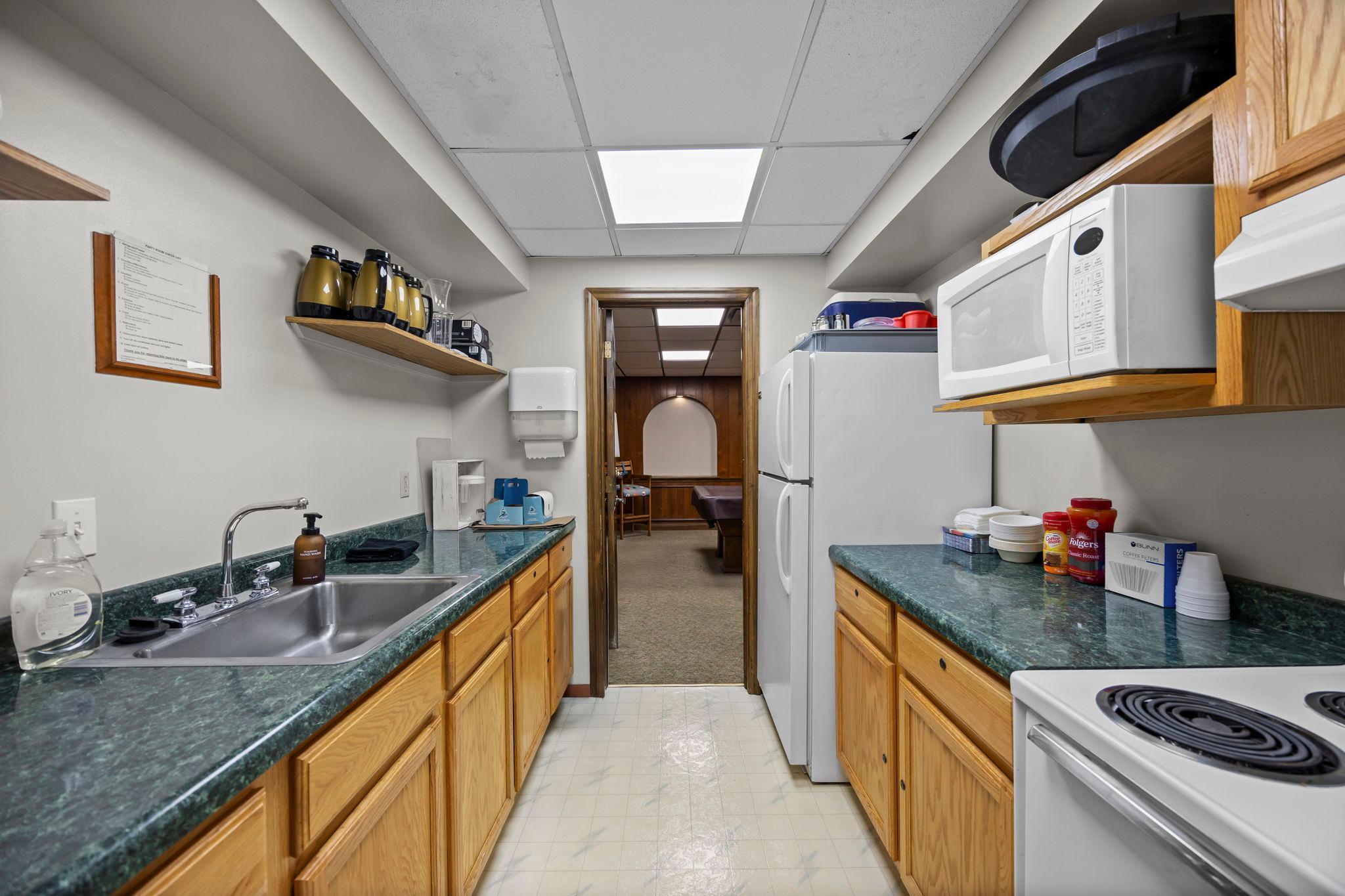 183 Little Canada Road E Unit: 204