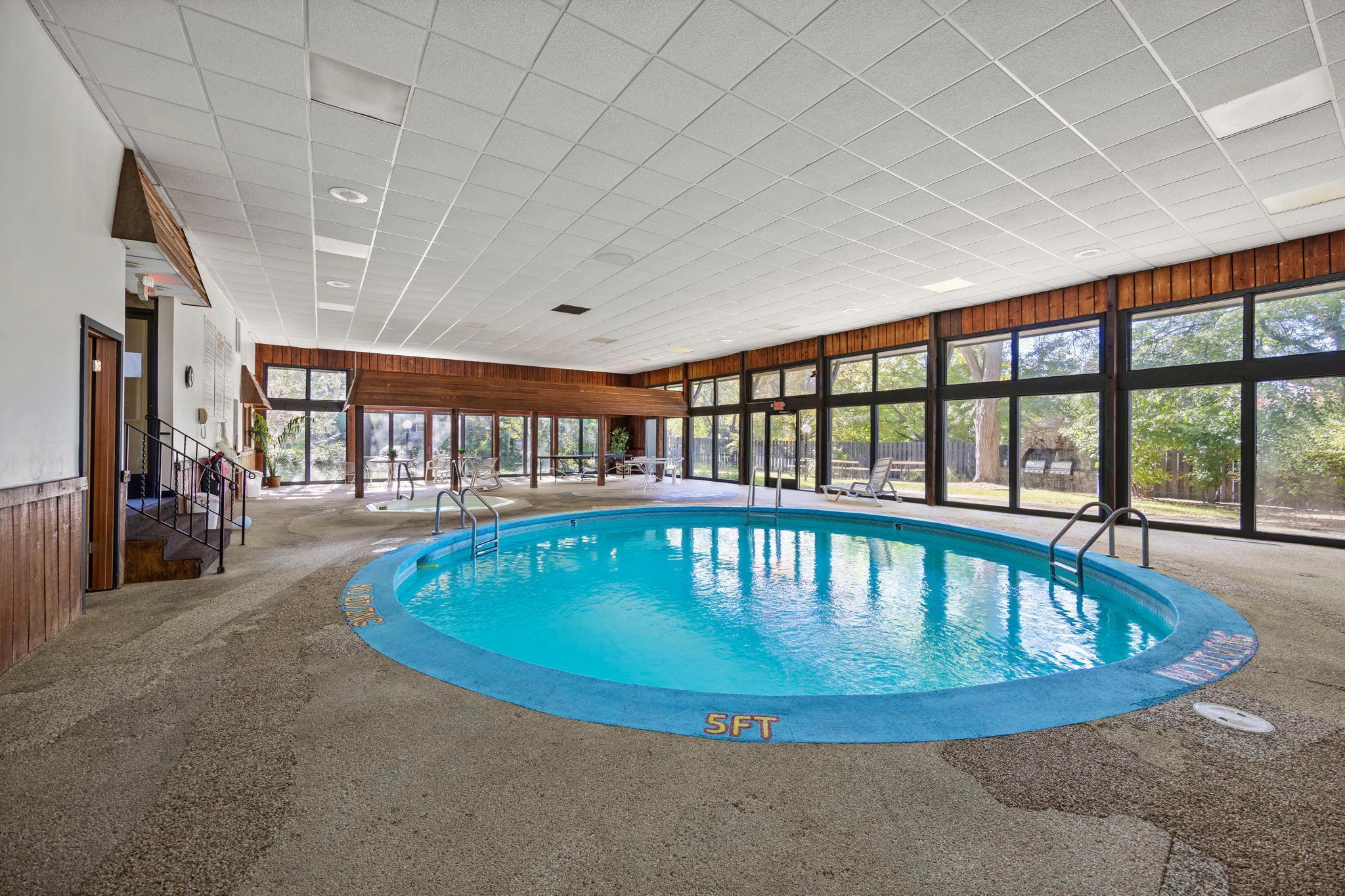 183 Little Canada Road E Unit: 204