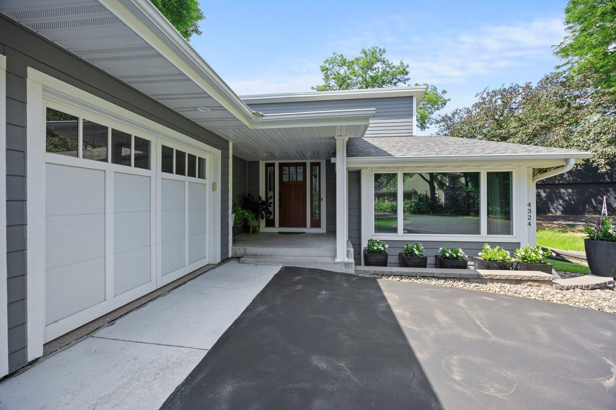 4324 Lake Point Court