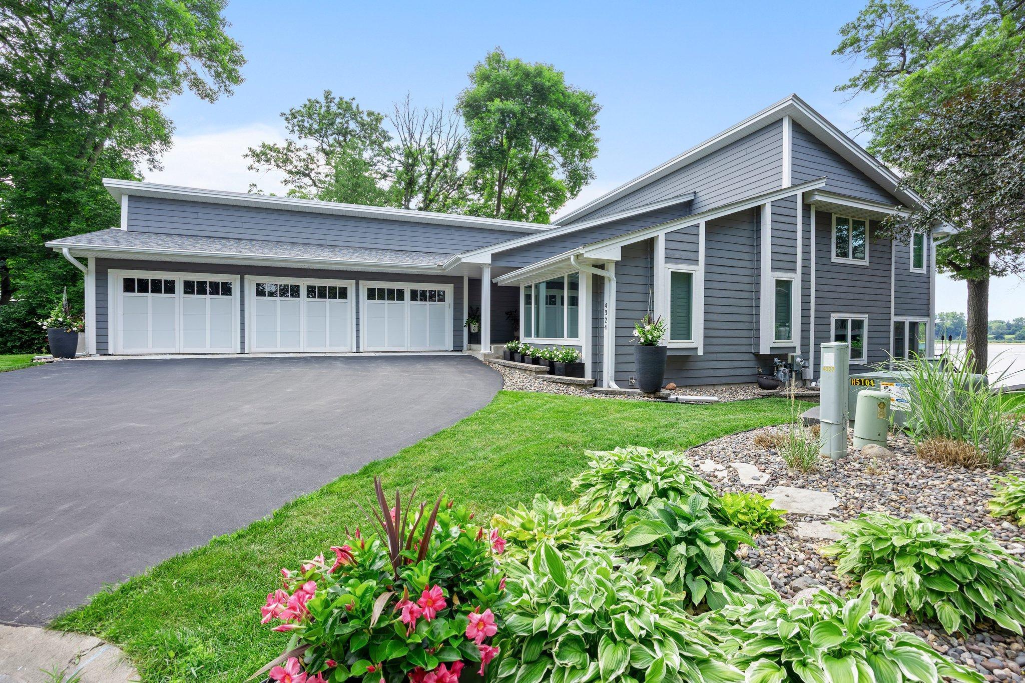 4324 Lake Point Court