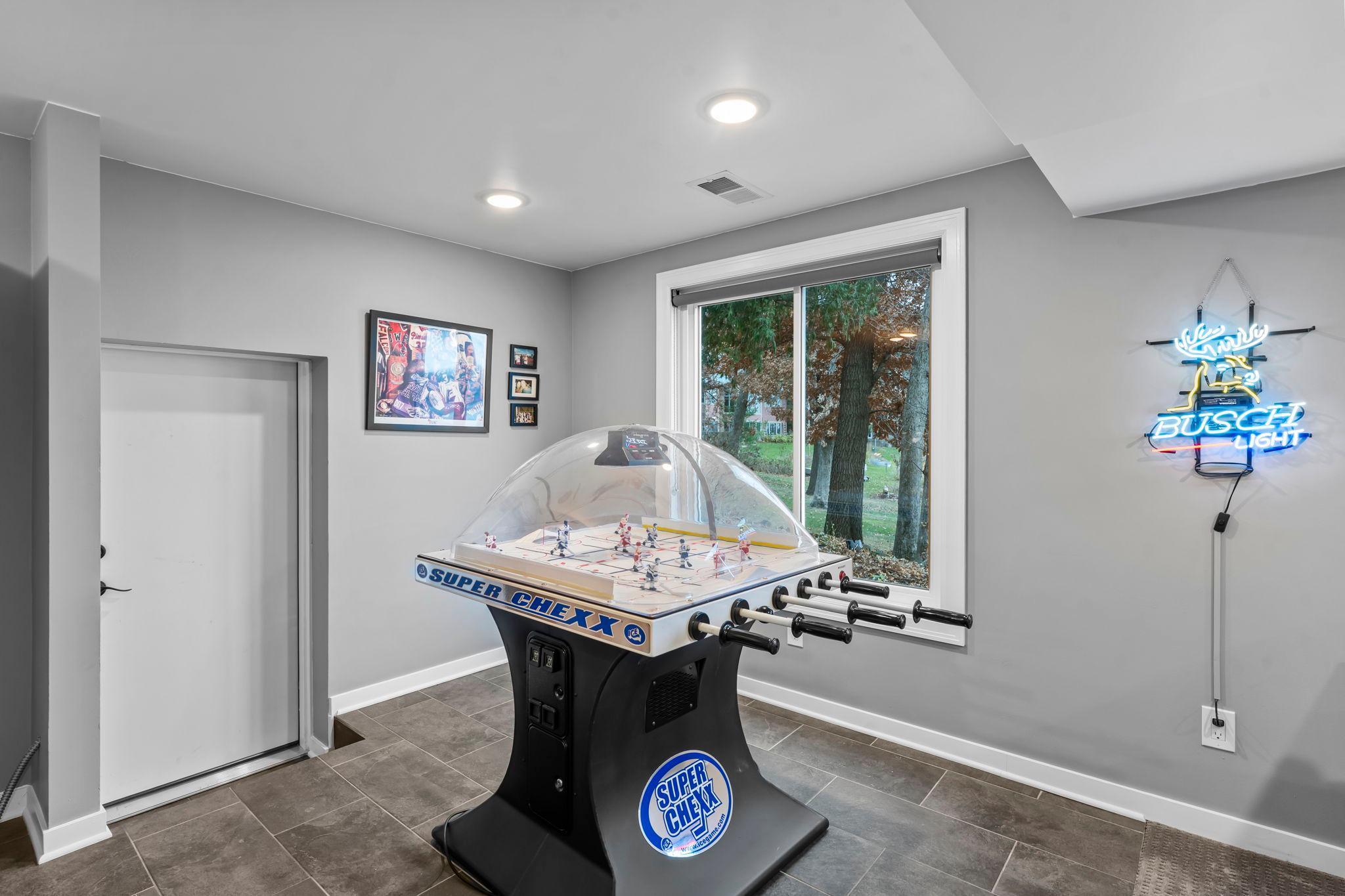 4324 Lake Point Court