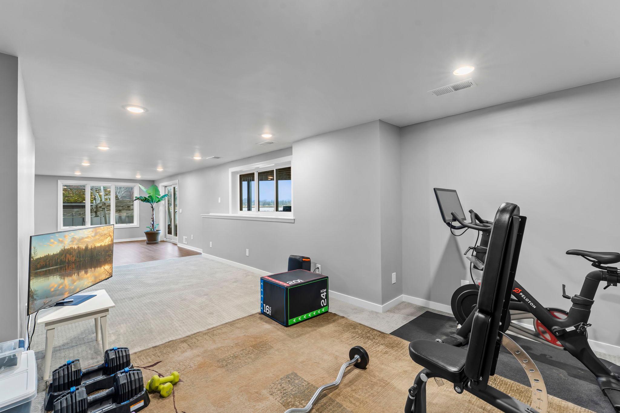 4324 Lake Point Court