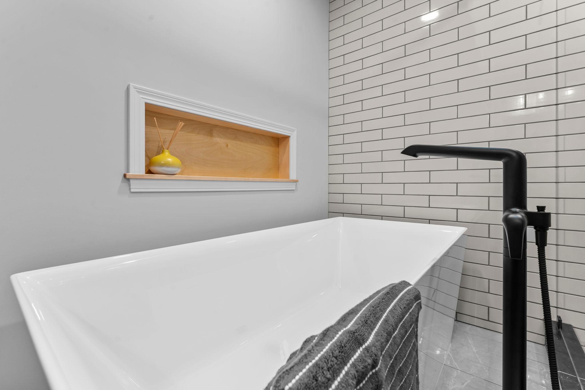 4324 Lake Point Court