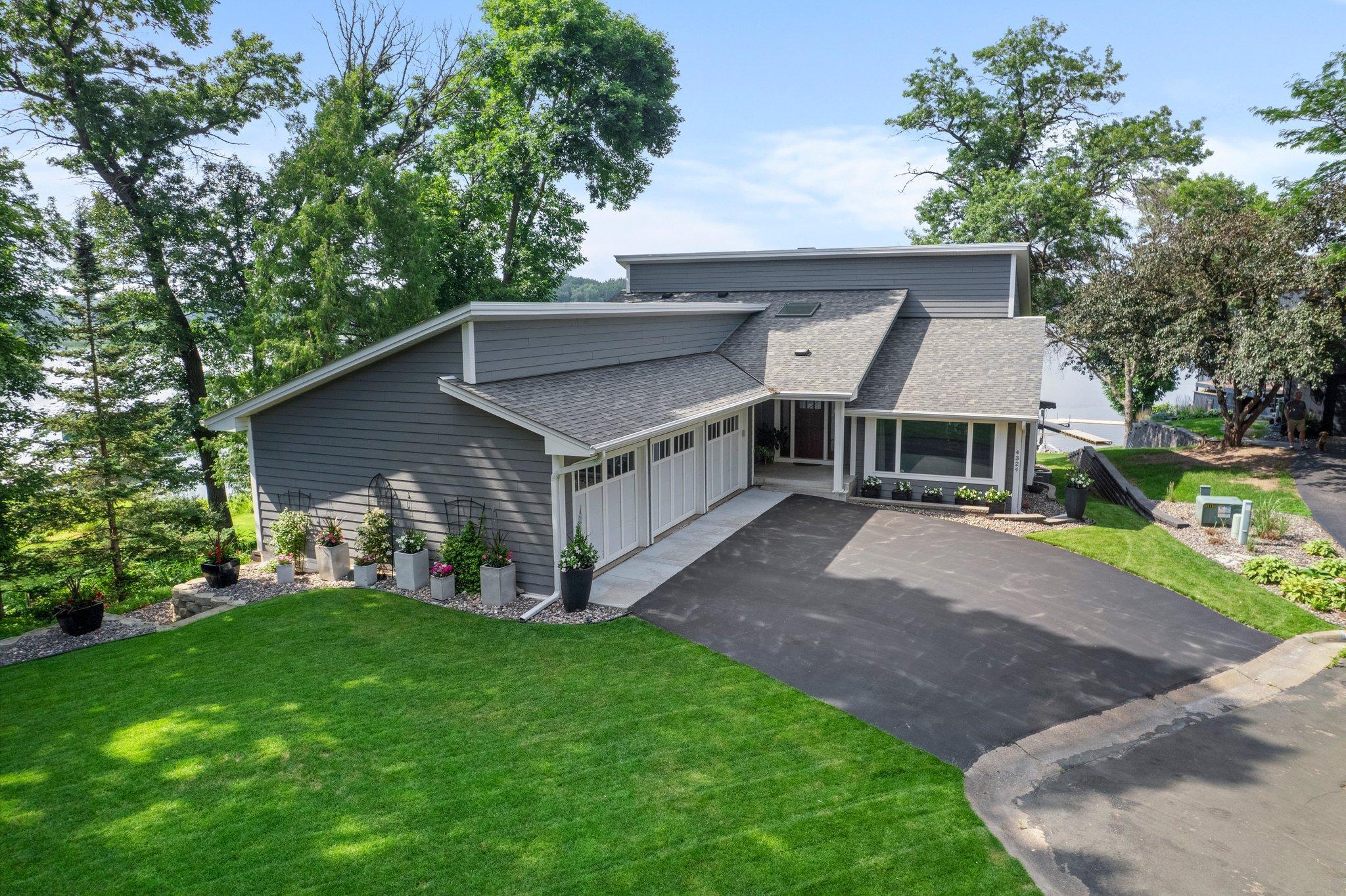 4324 Lake Point Court