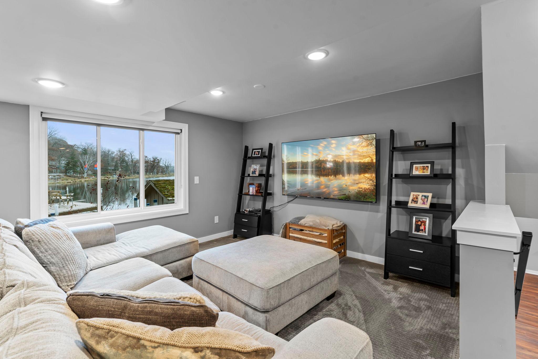 4324 Lake Point Court