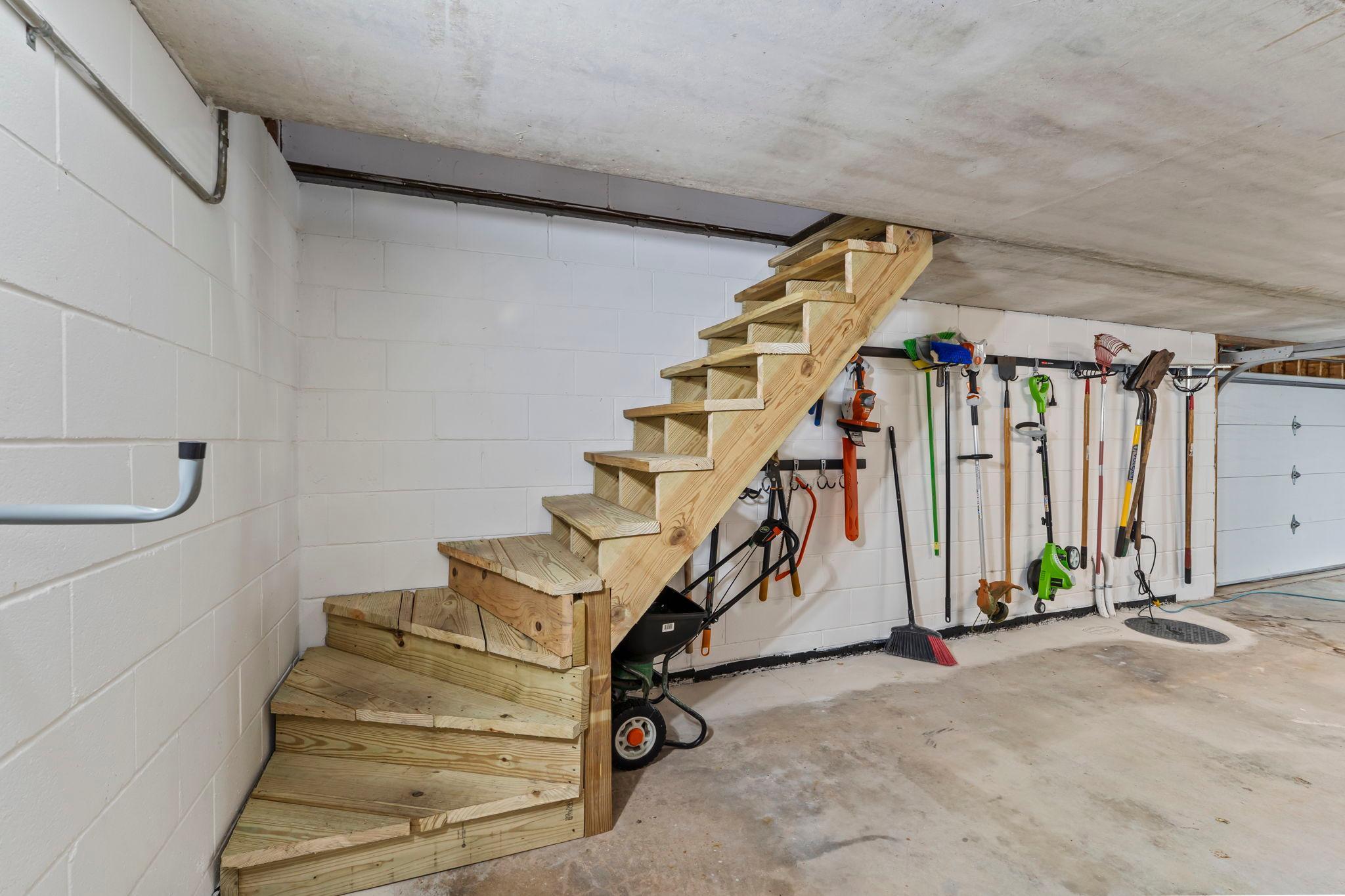 4324 Lake Point Court