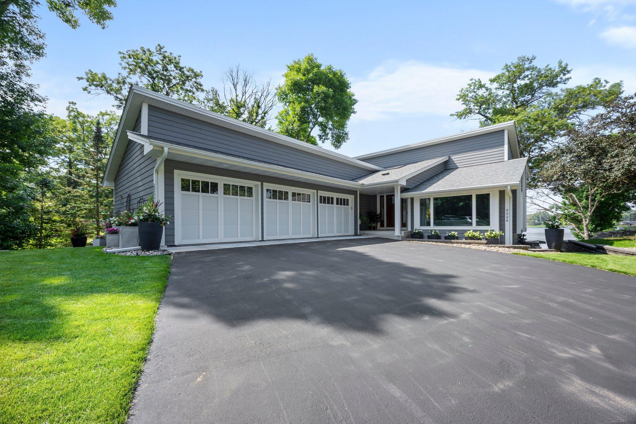 4324 Lake Point Court