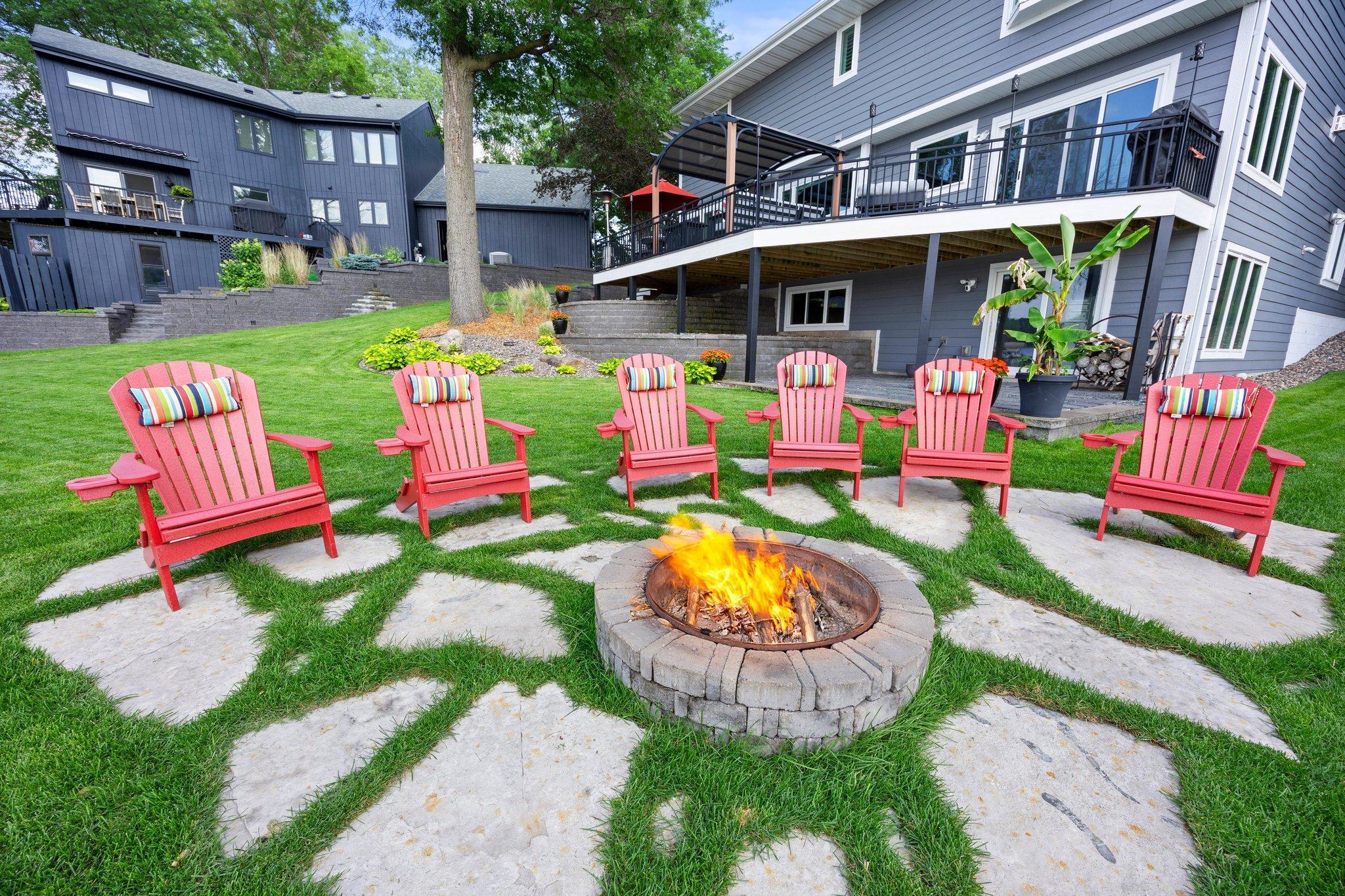 4324 Lake Point Court