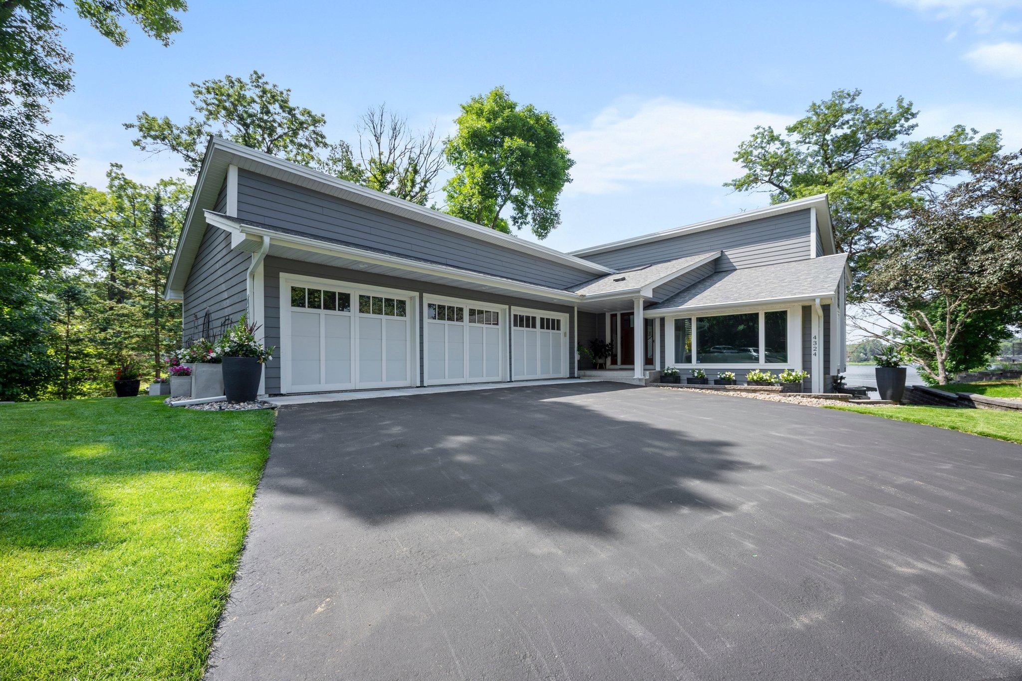 4324 Lake Point Court