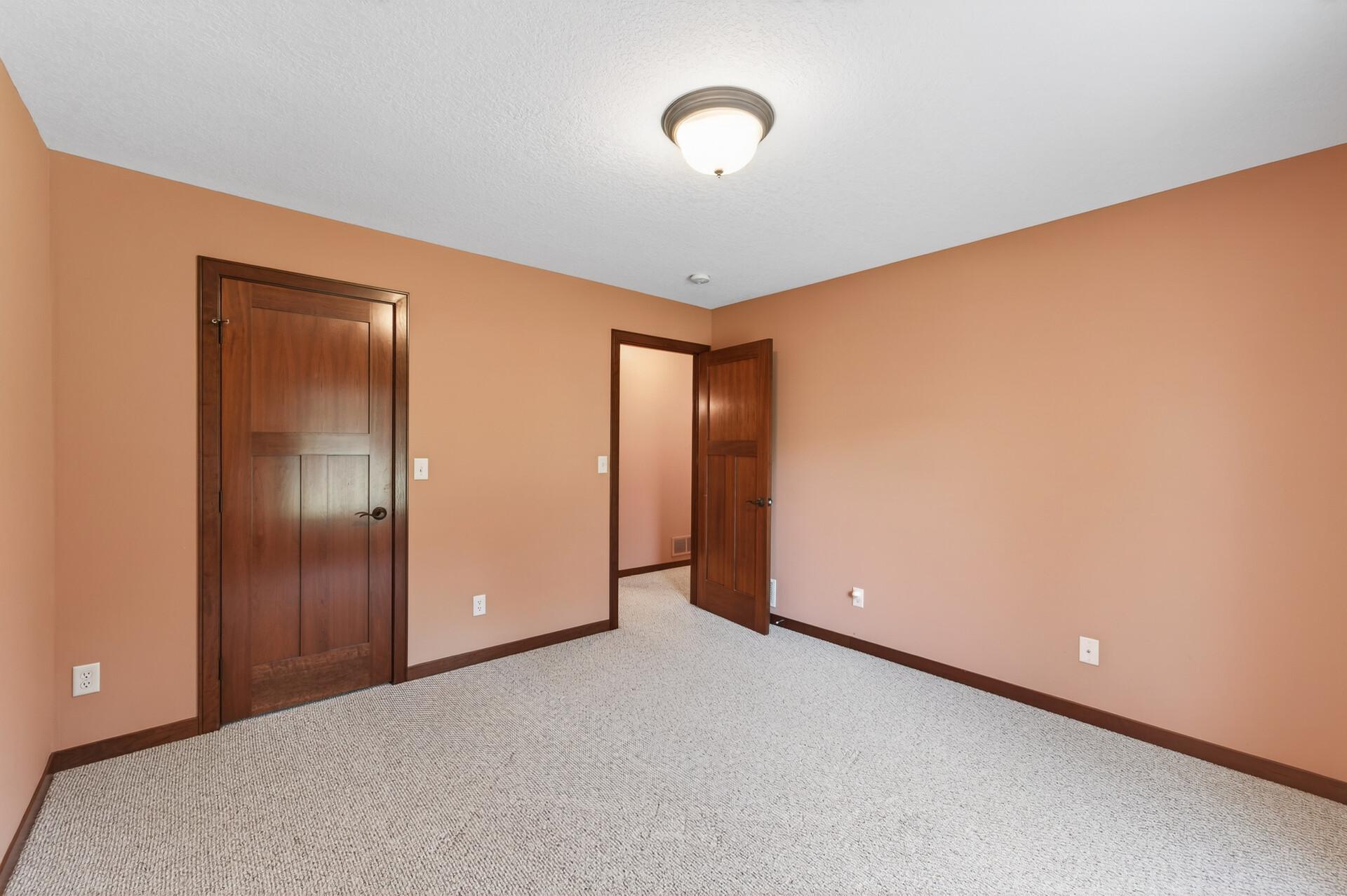 7 Hawthorne Court