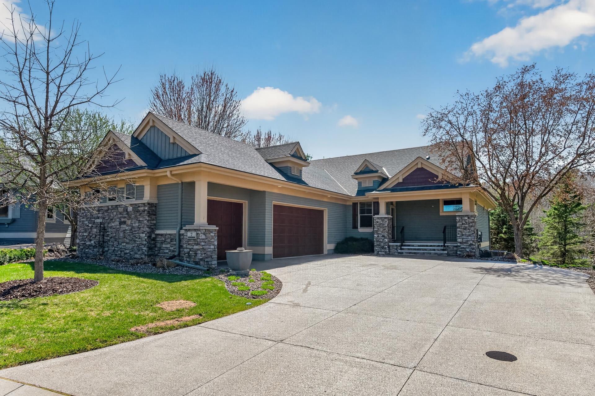 7 Hawthorne Court