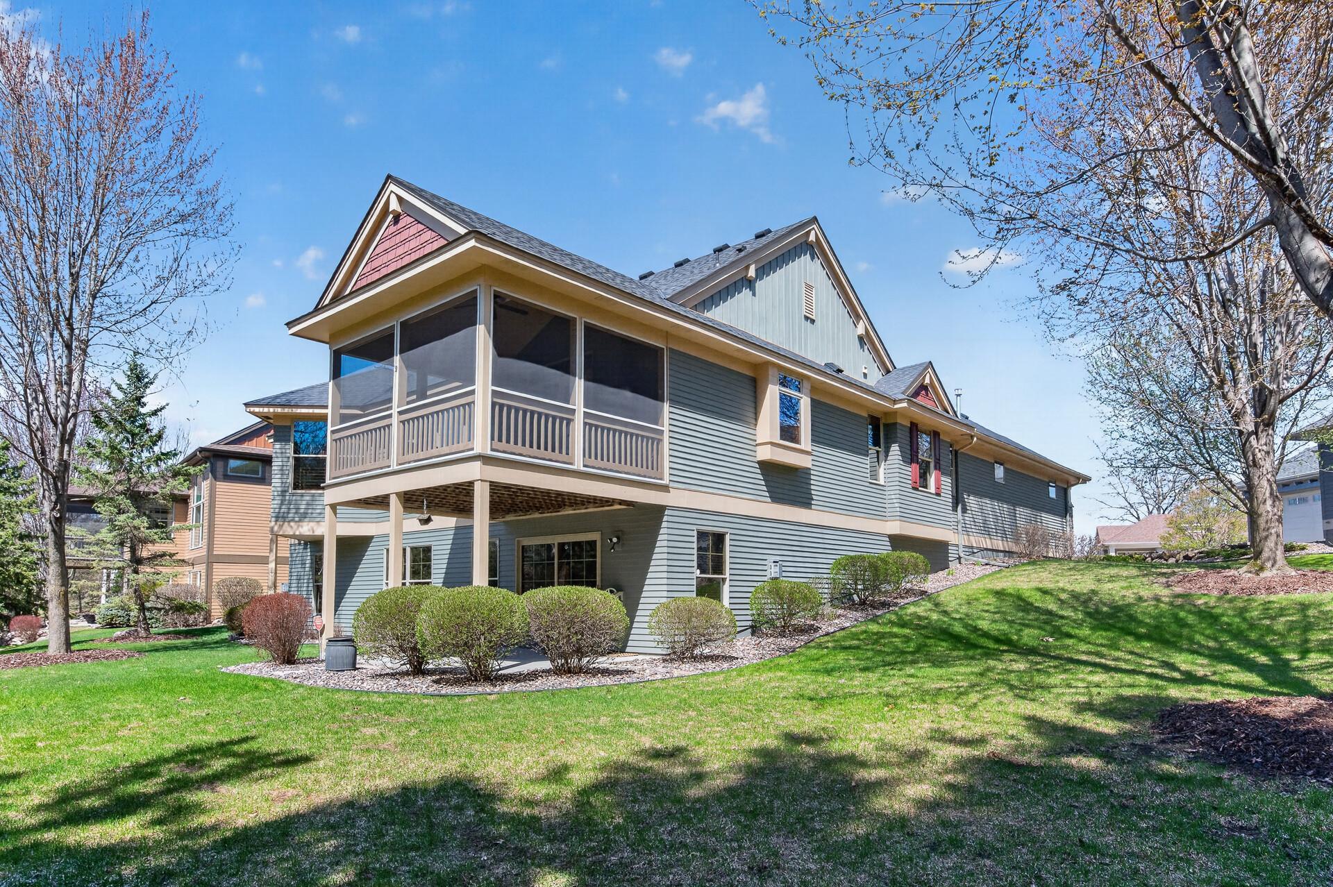 7 Hawthorne Court